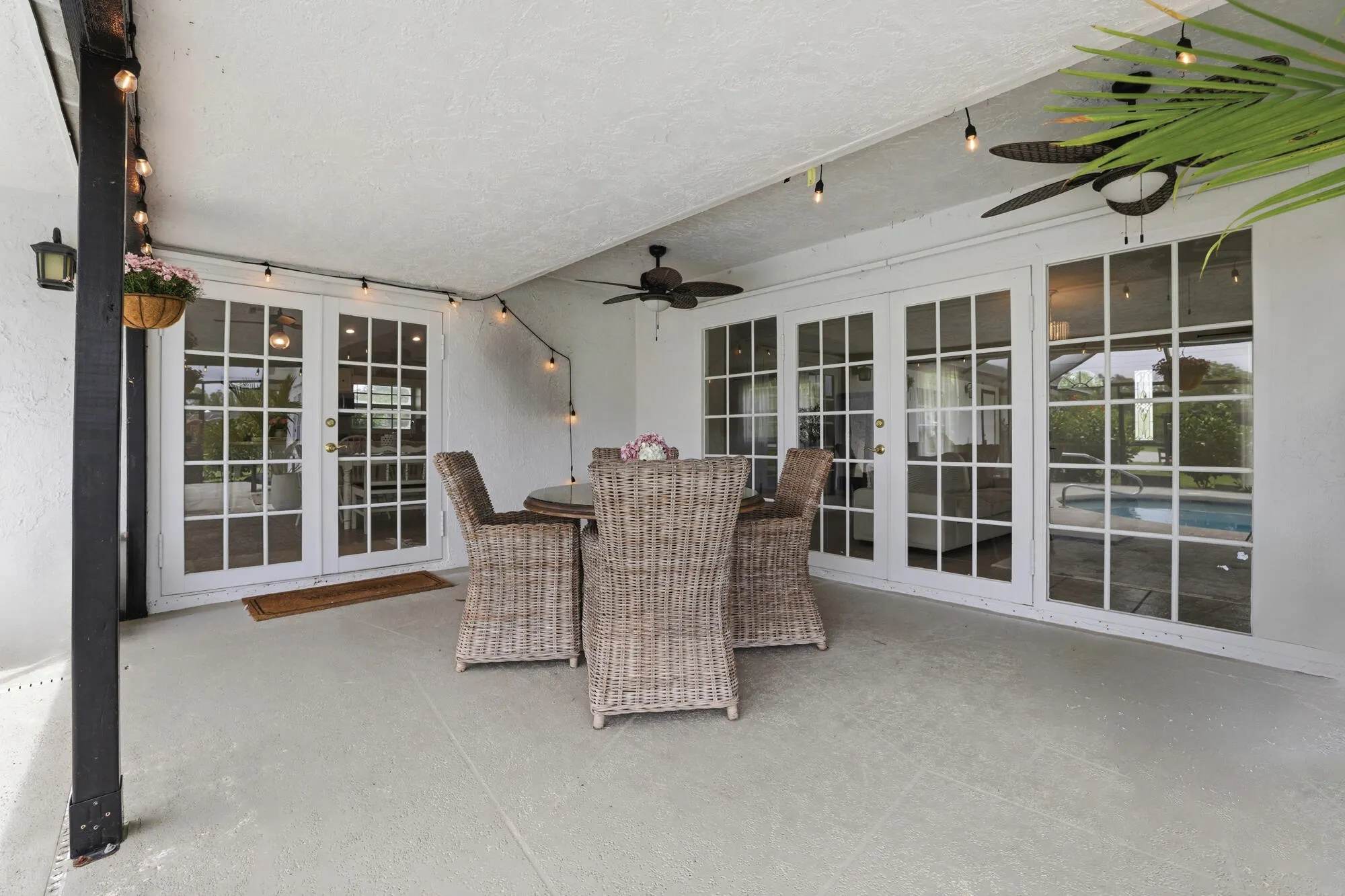 785 CINDY Drive