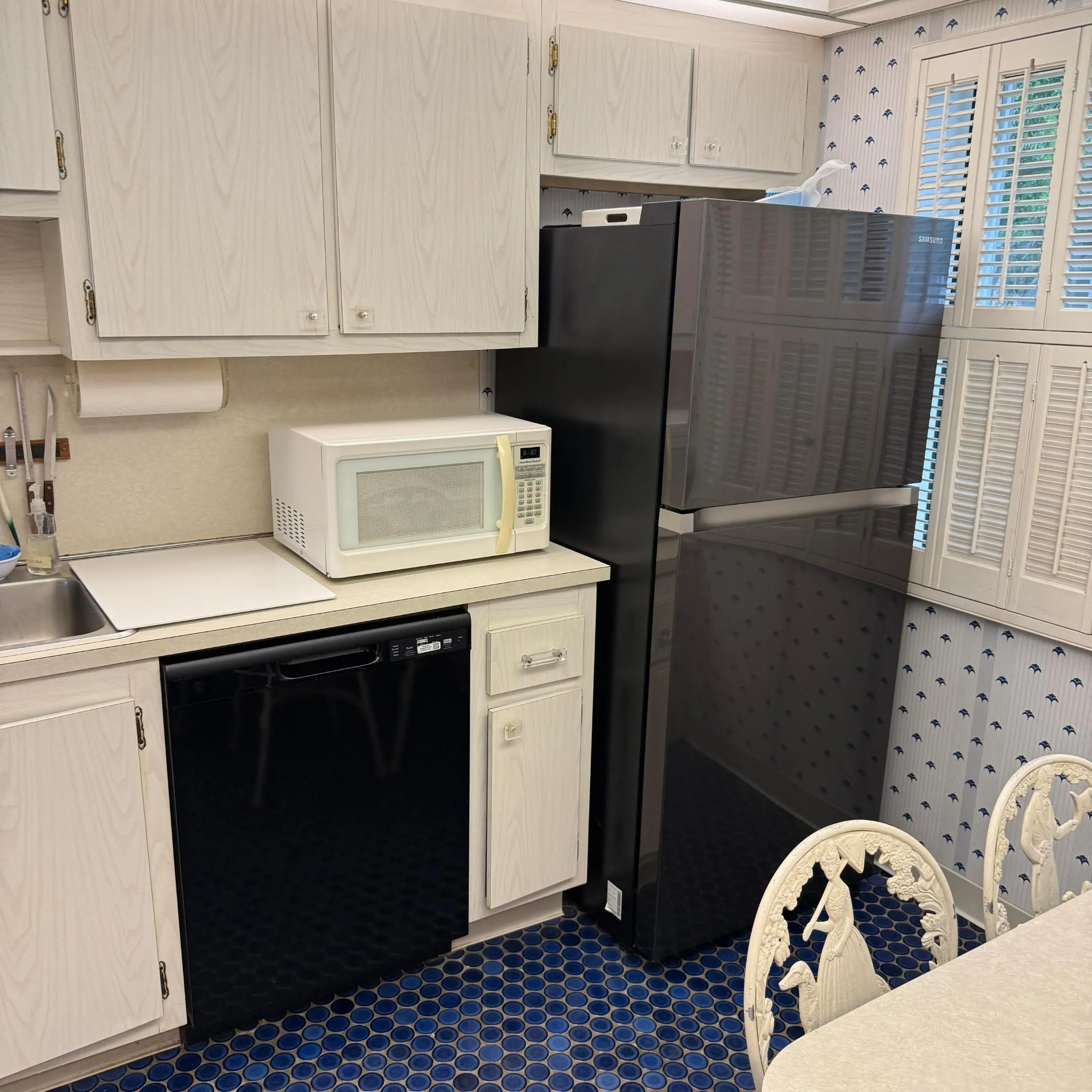 4832 ESEDRA Court #207