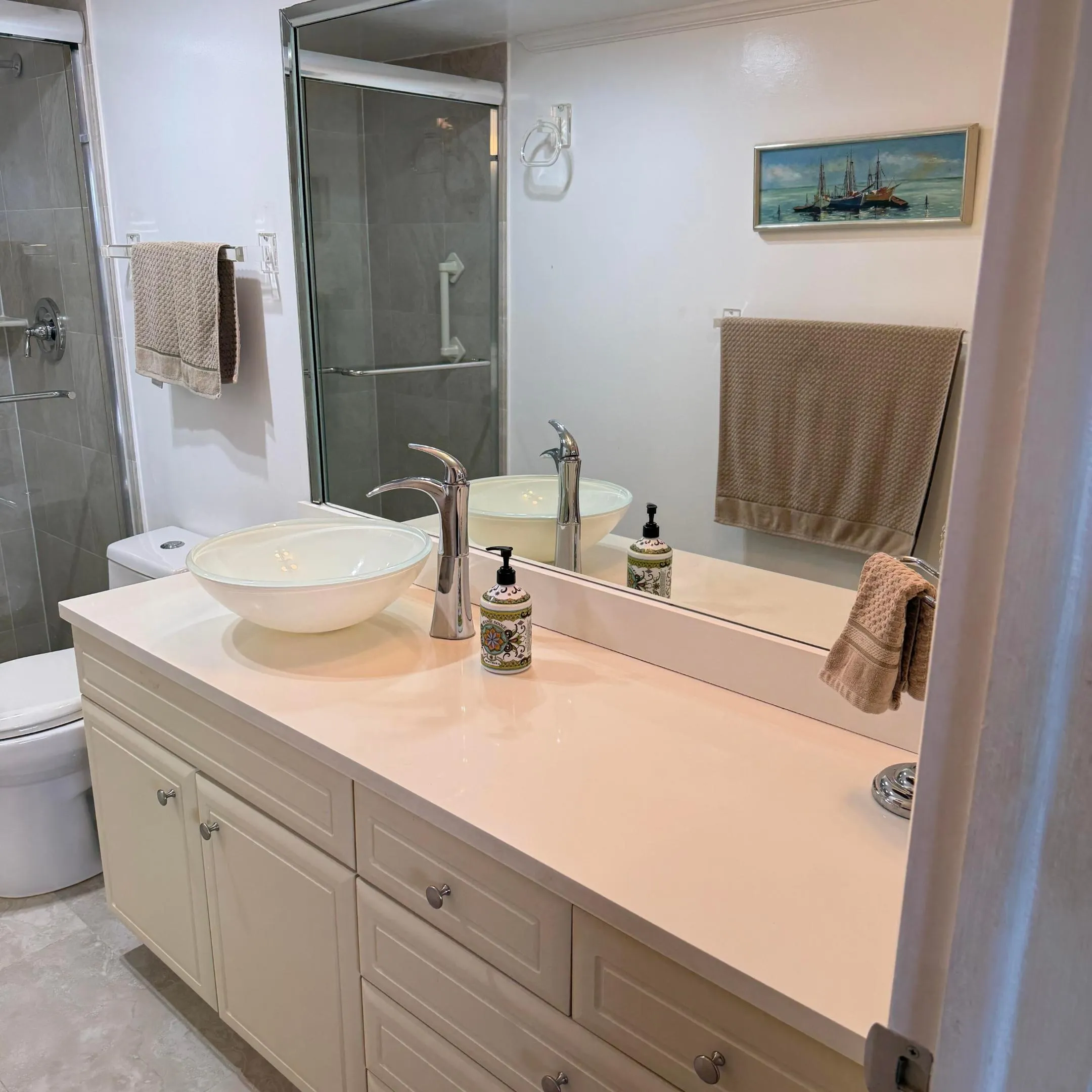 4832 ESEDRA Court #207