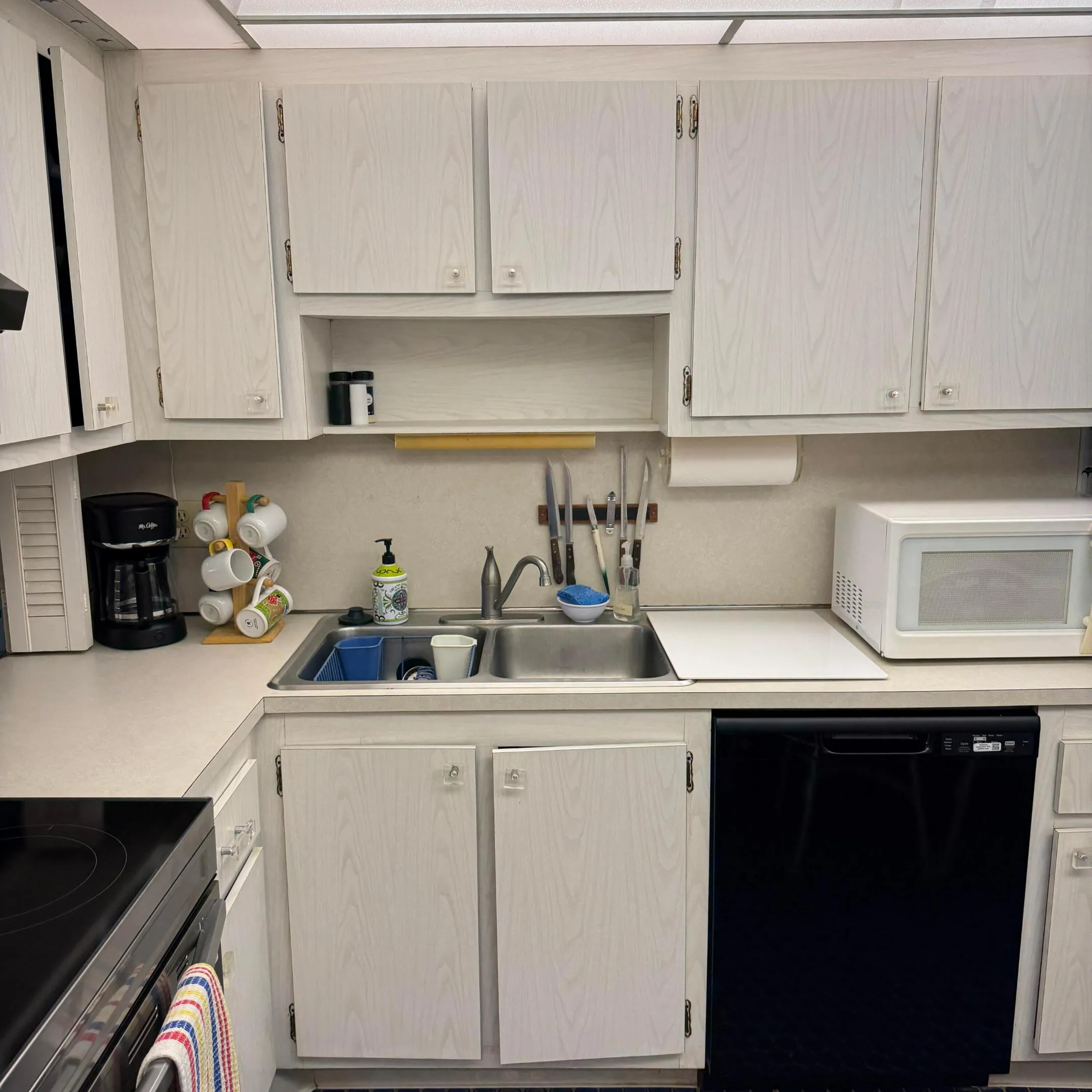 4832 ESEDRA Court #207