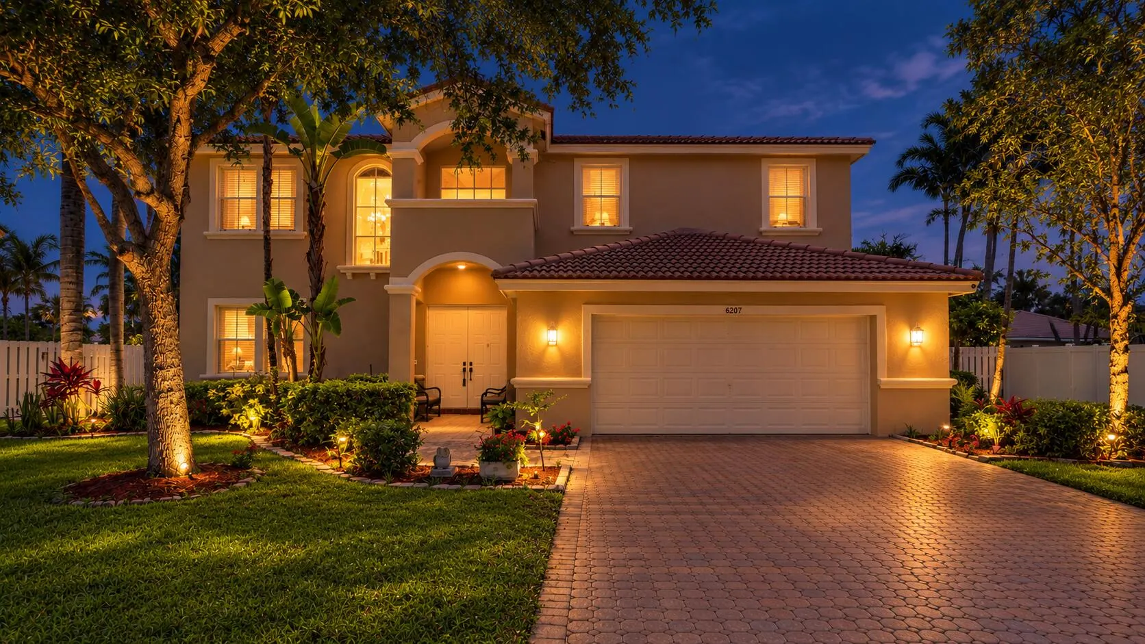 6207 SHADOW TREE Lane