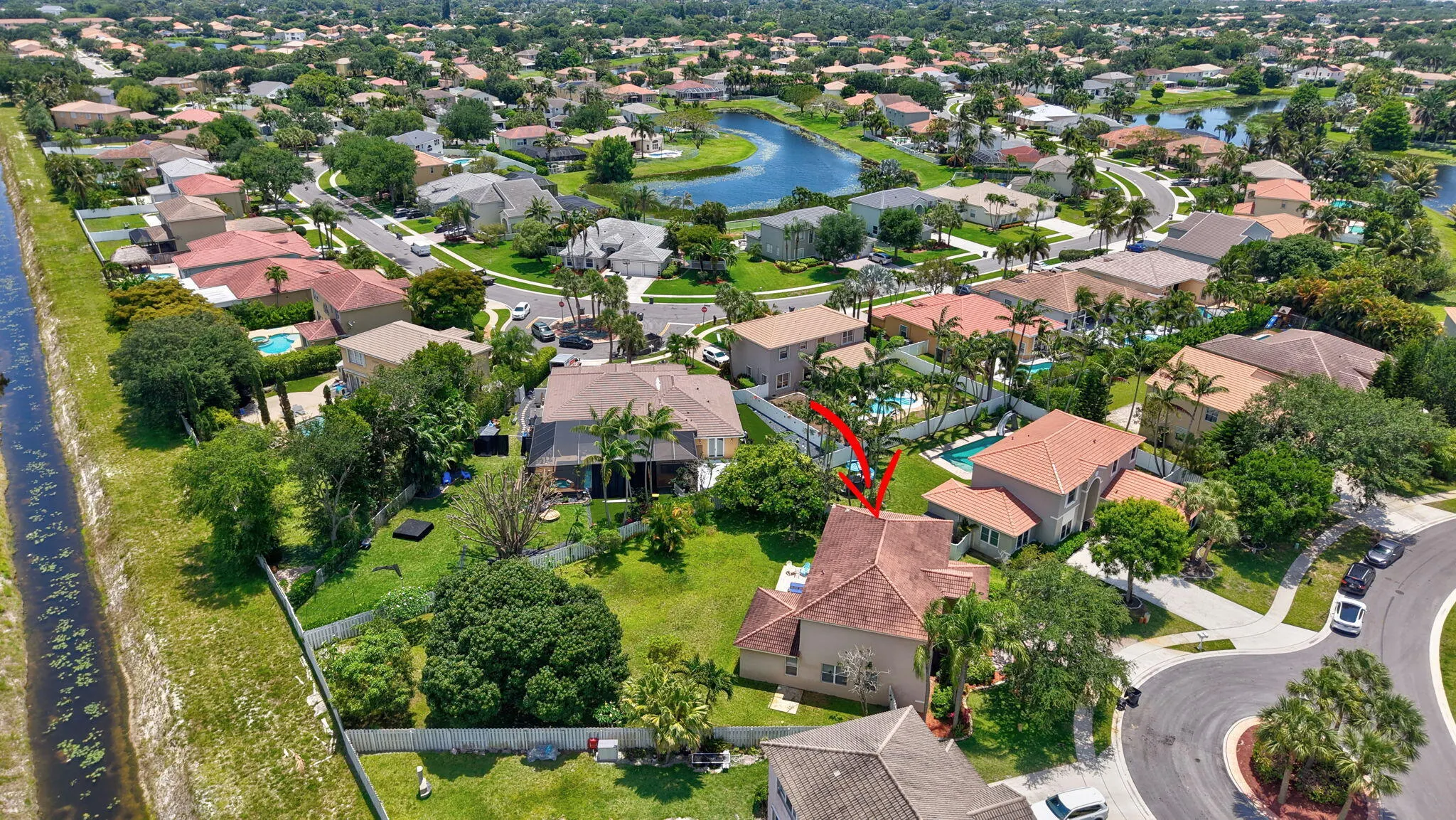 6207 SHADOW TREE Lane