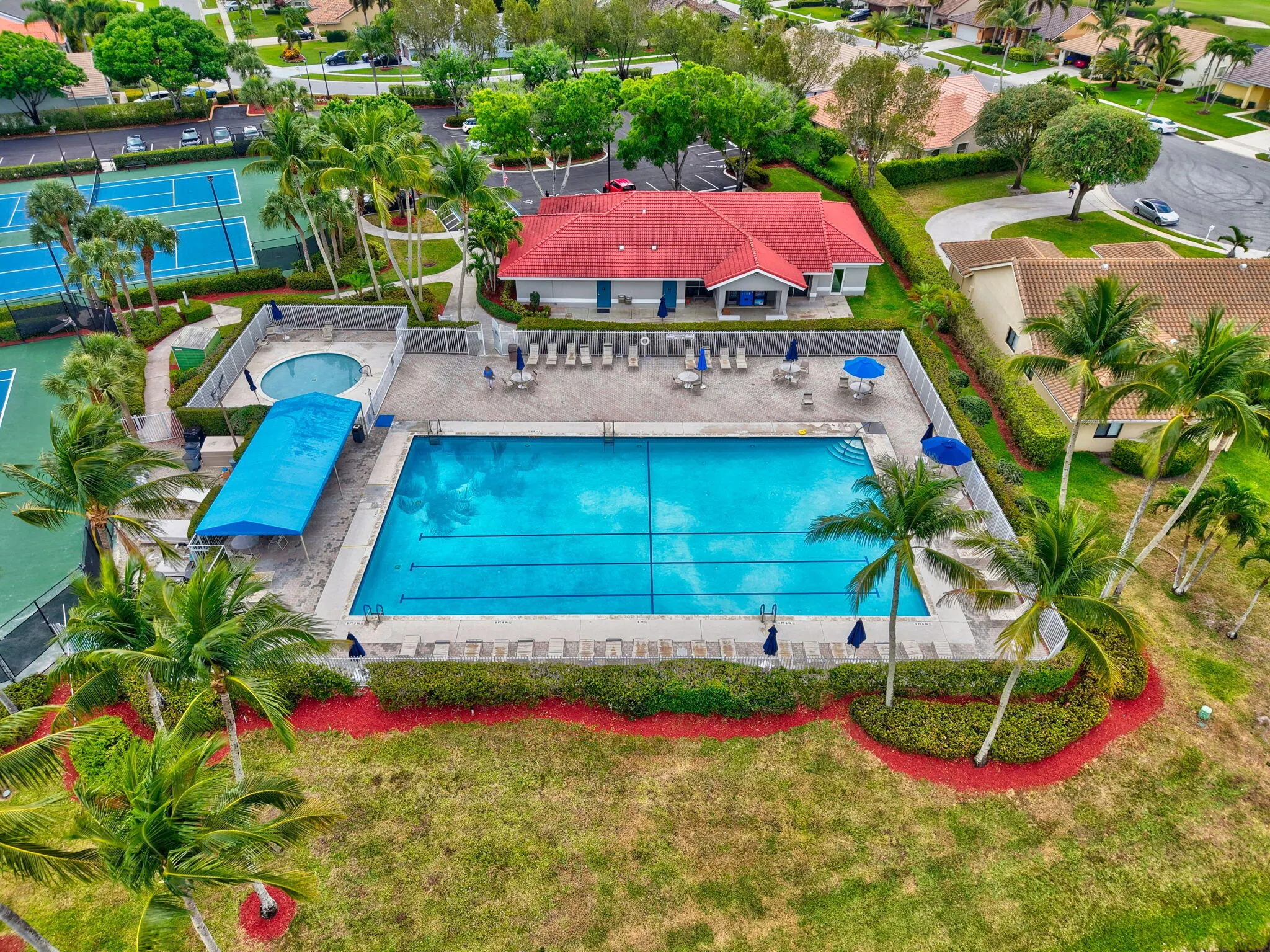 6207 SHADOW TREE Lane