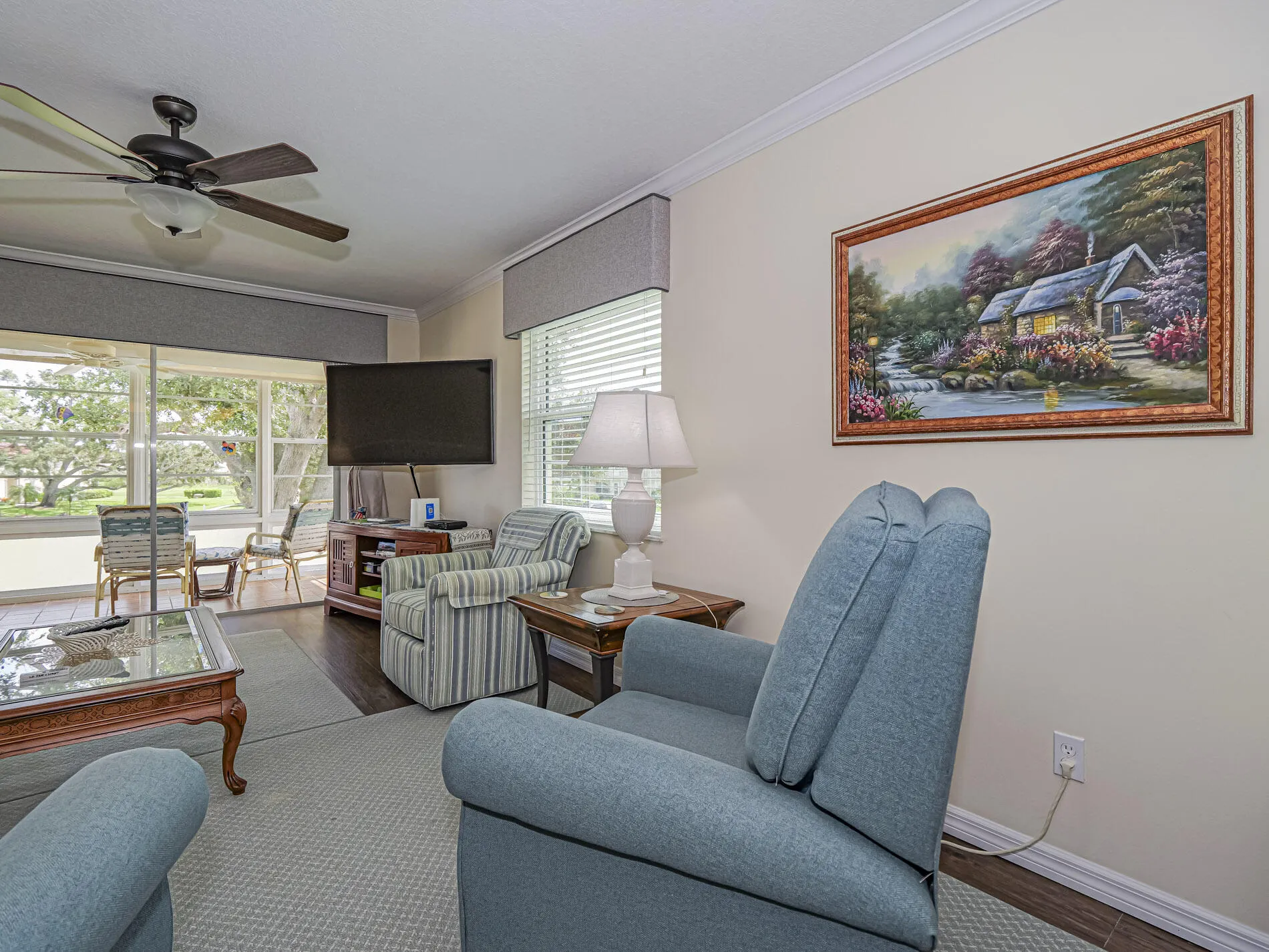 26 PINE ARBOR Lane #201