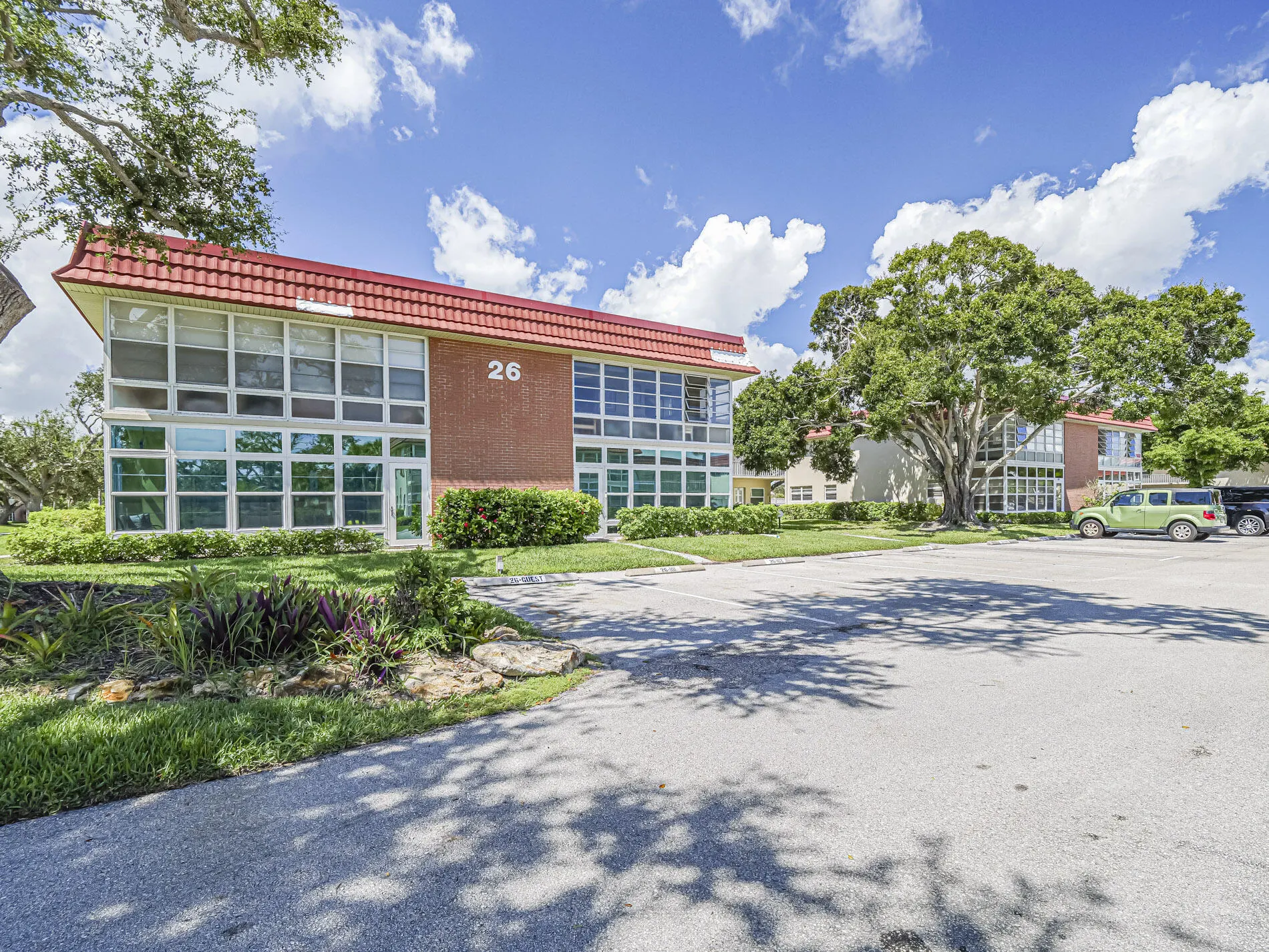 26 PINE ARBOR Lane #201
