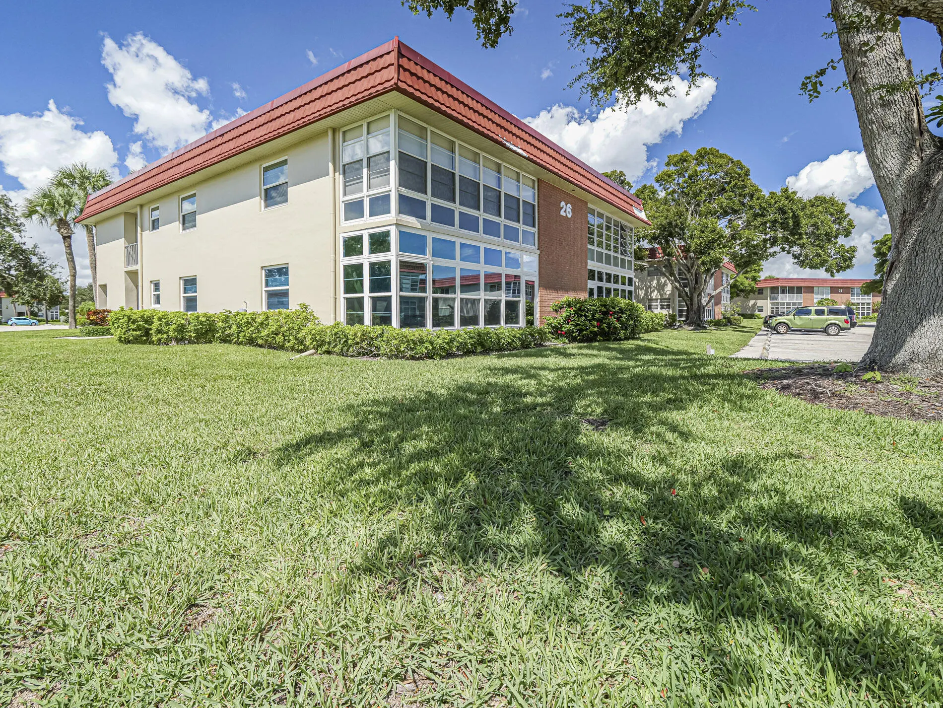 26 PINE ARBOR Lane #201