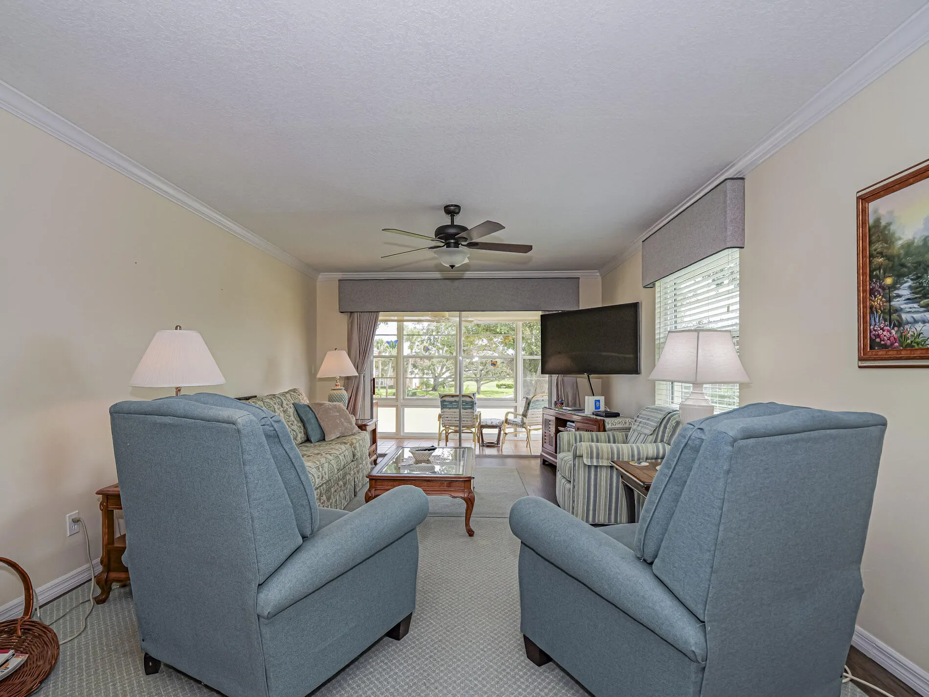26 PINE ARBOR Lane #201