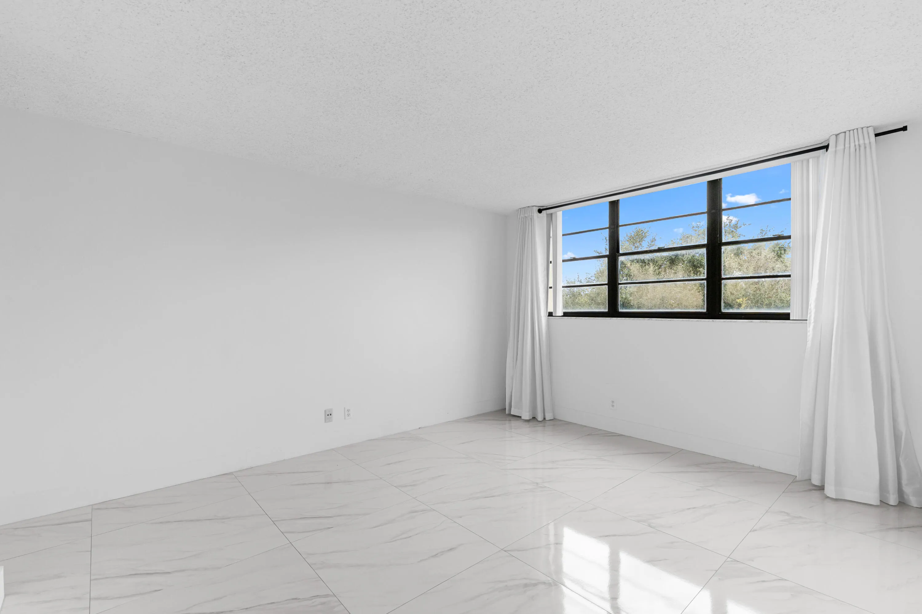 2440 DEER CREEK COUNTRY CLUB Boulevard #307-C