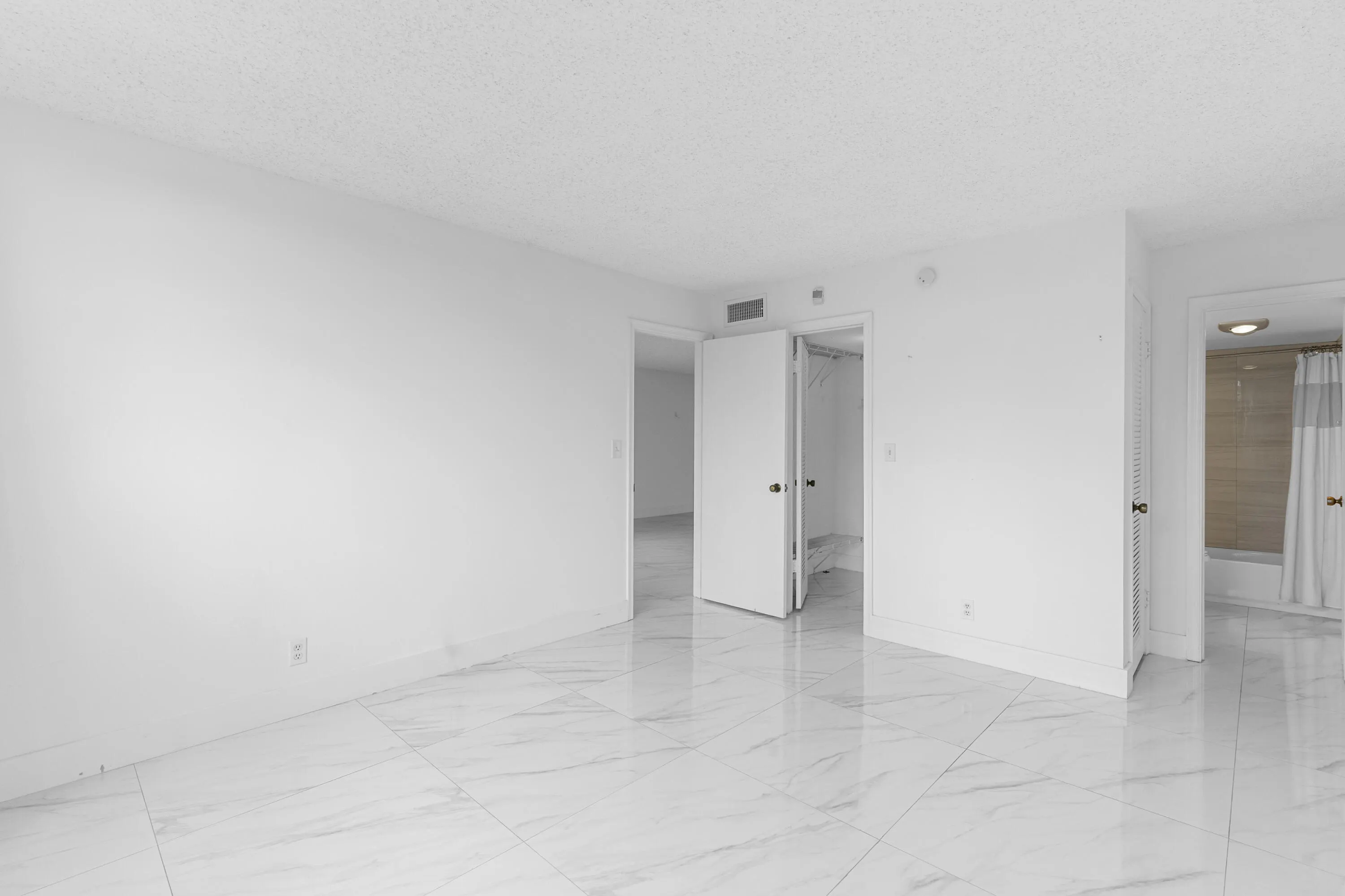 2440 DEER CREEK COUNTRY CLUB Boulevard #307-C