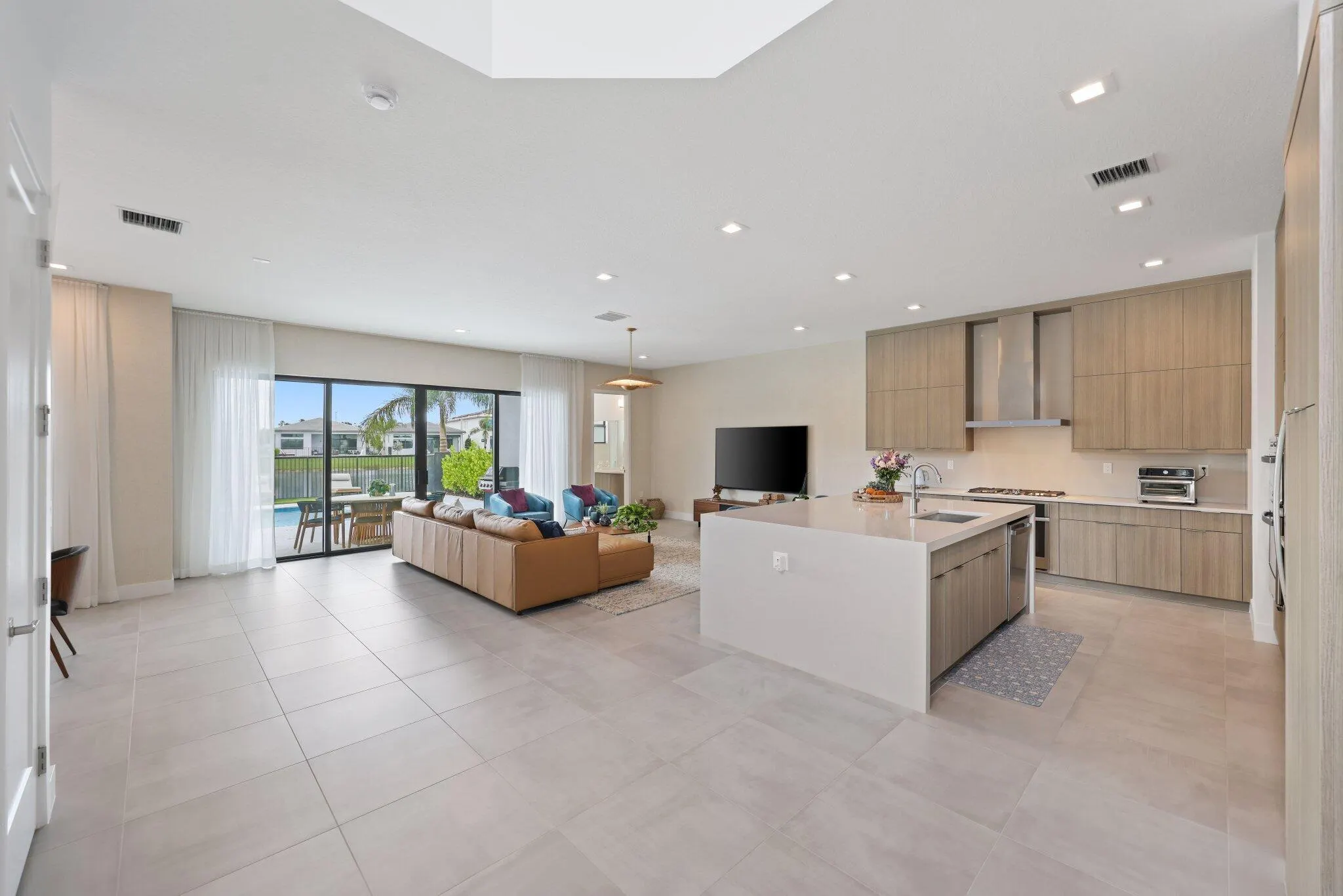 9682 JUNIPER BAY Avenue