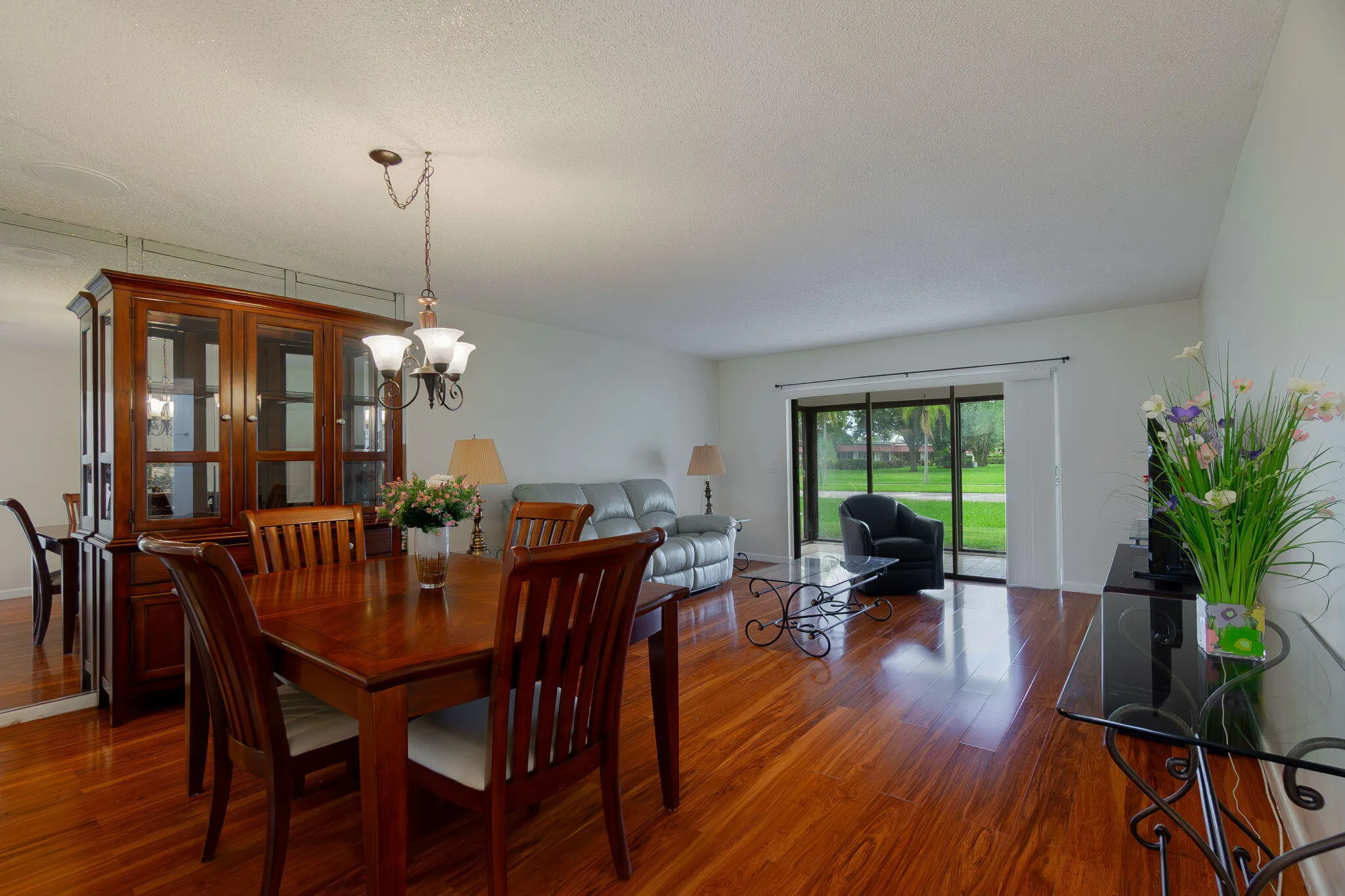 903 Worcester Lane