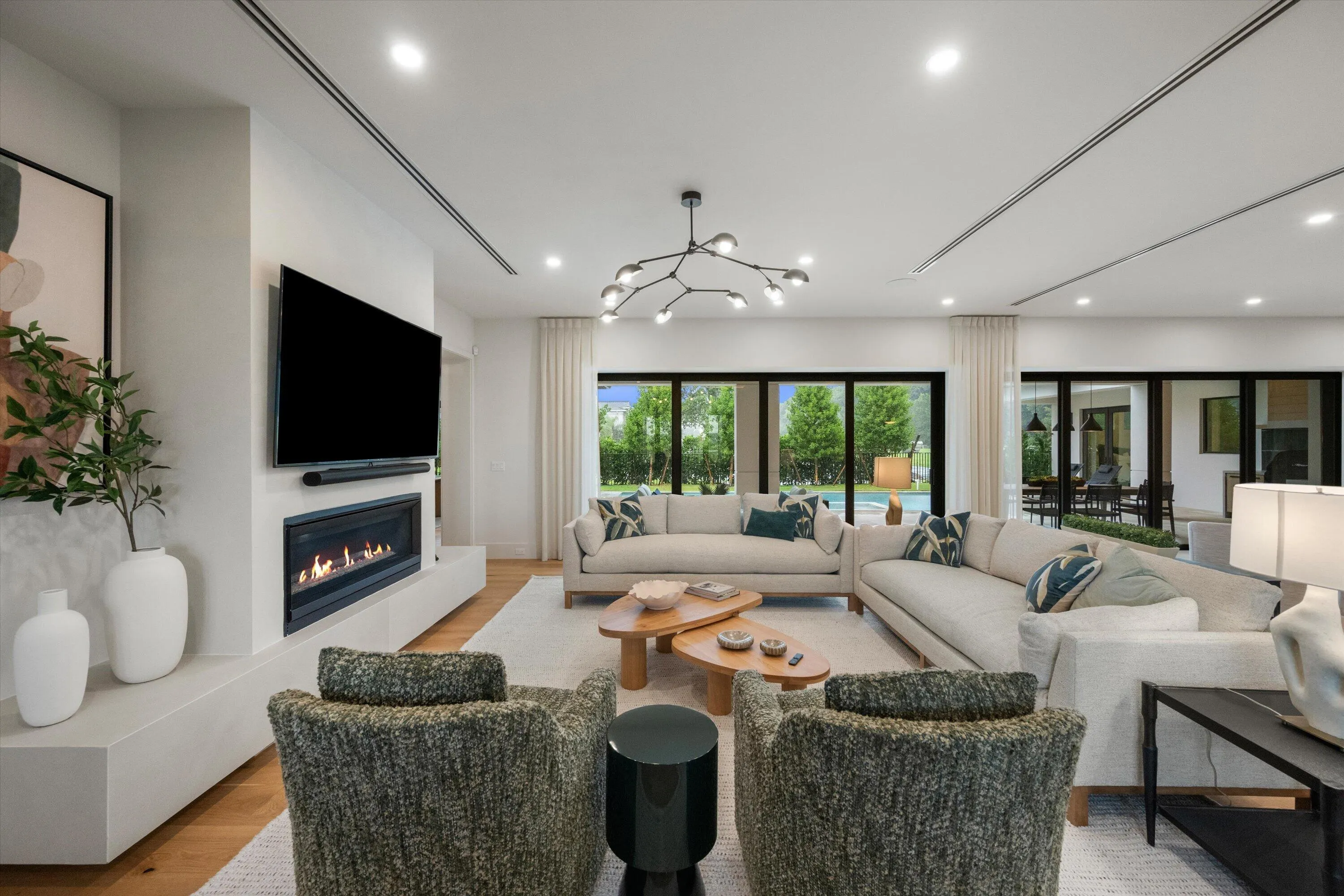 2942 BLUE CYPRESS Circle