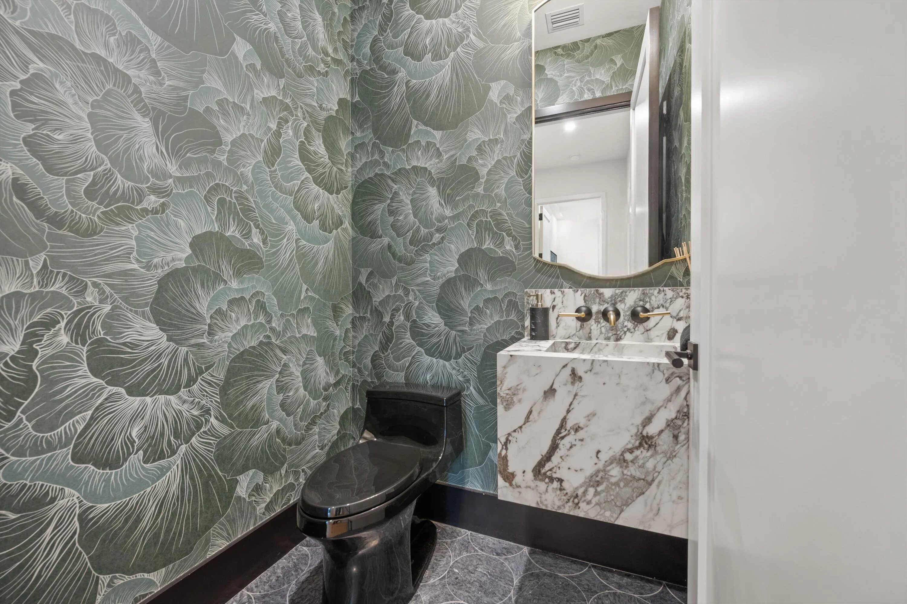 2942 BLUE CYPRESS Circle