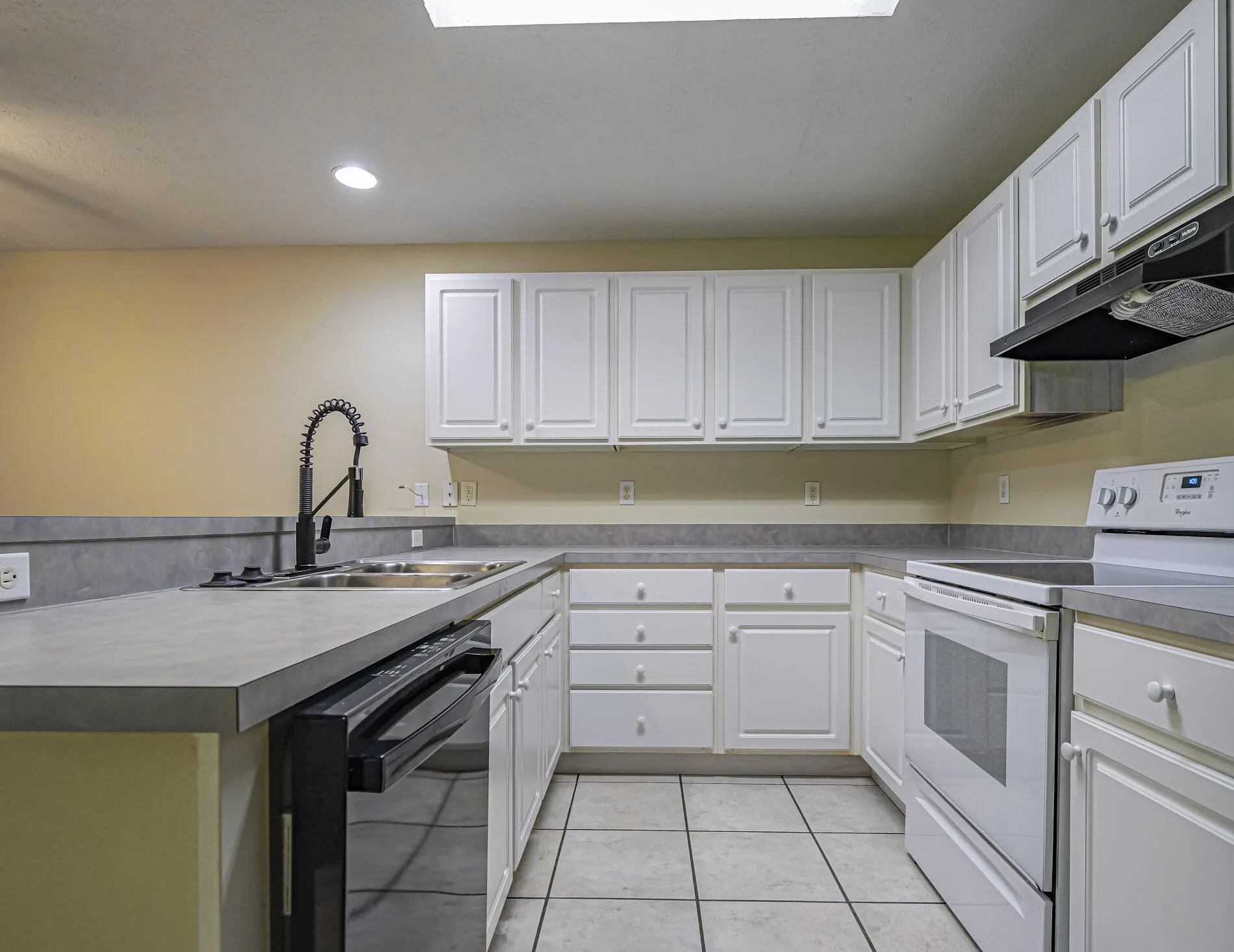 301 S WIMBROW Drive #A