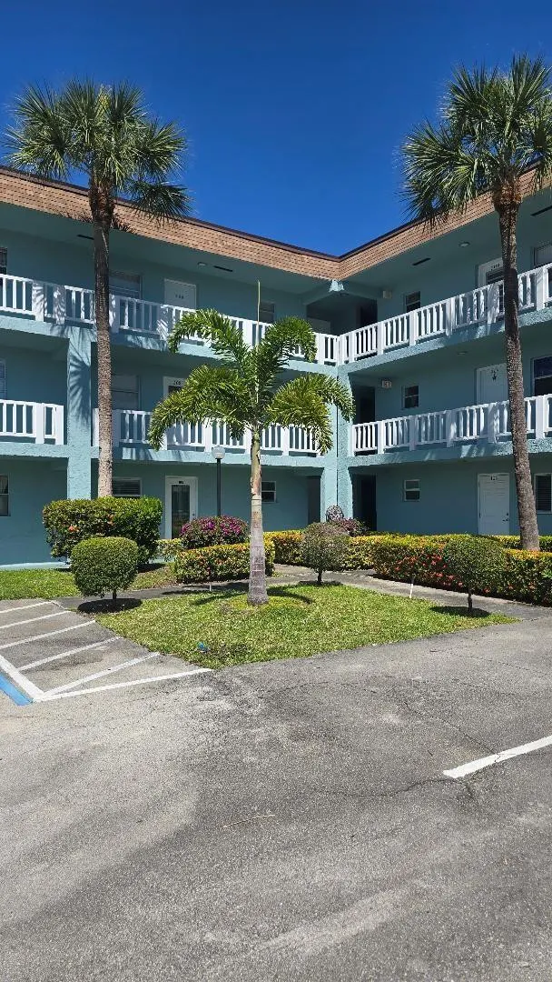 606 SW NATURA Boulevard #208