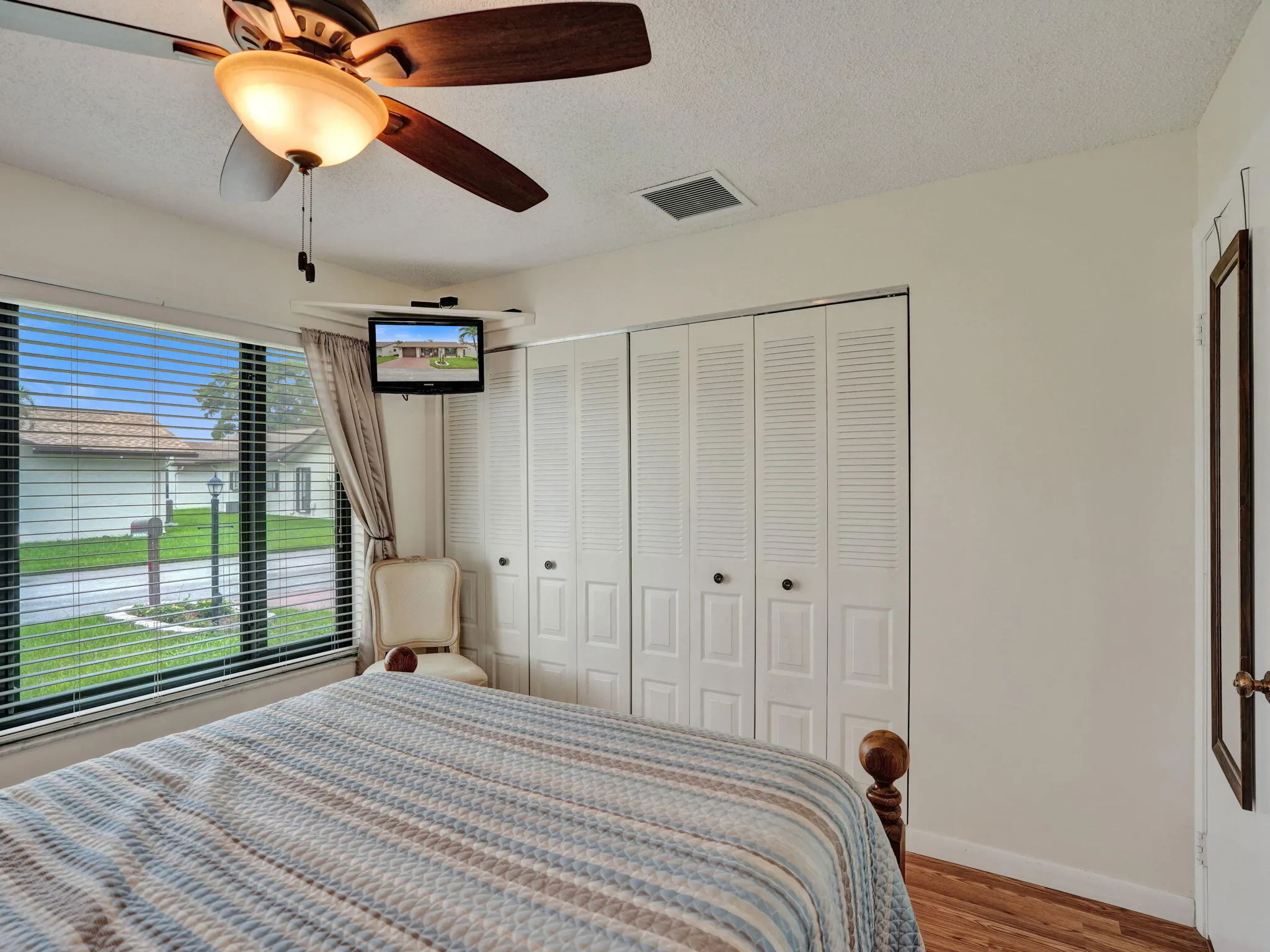 2085 SW 15th Place