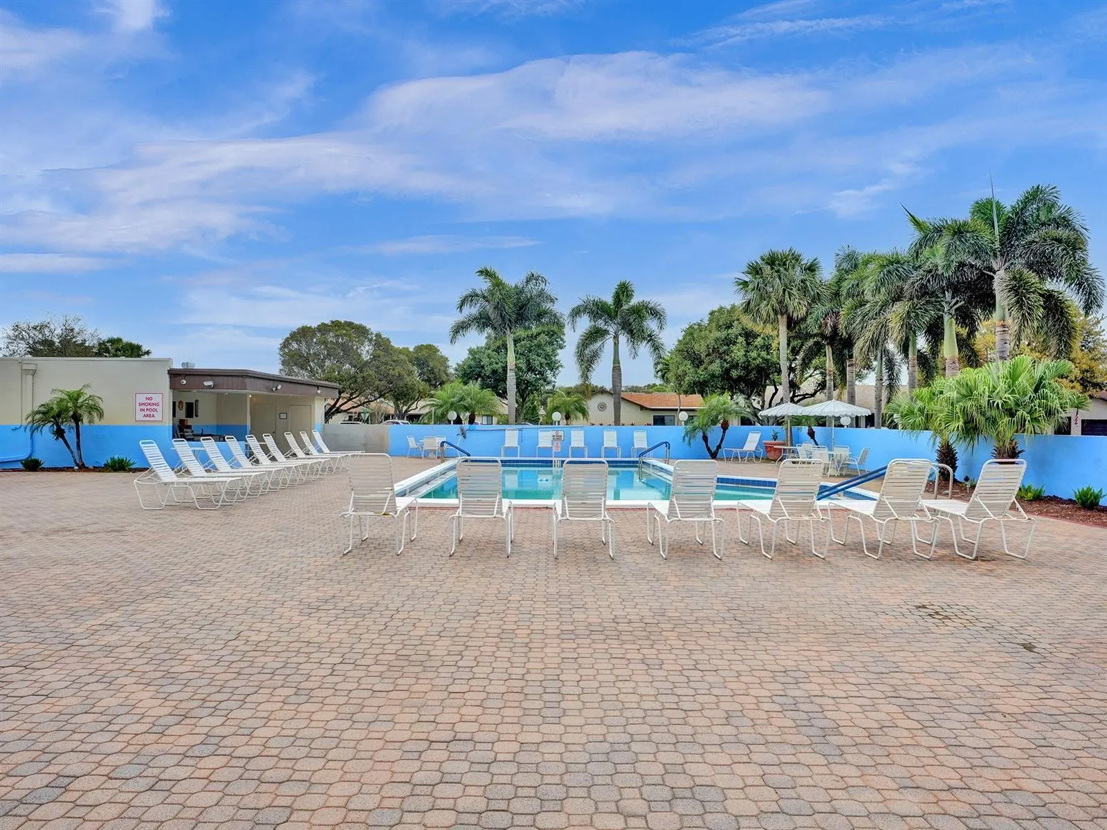 2085 SW 15th Place