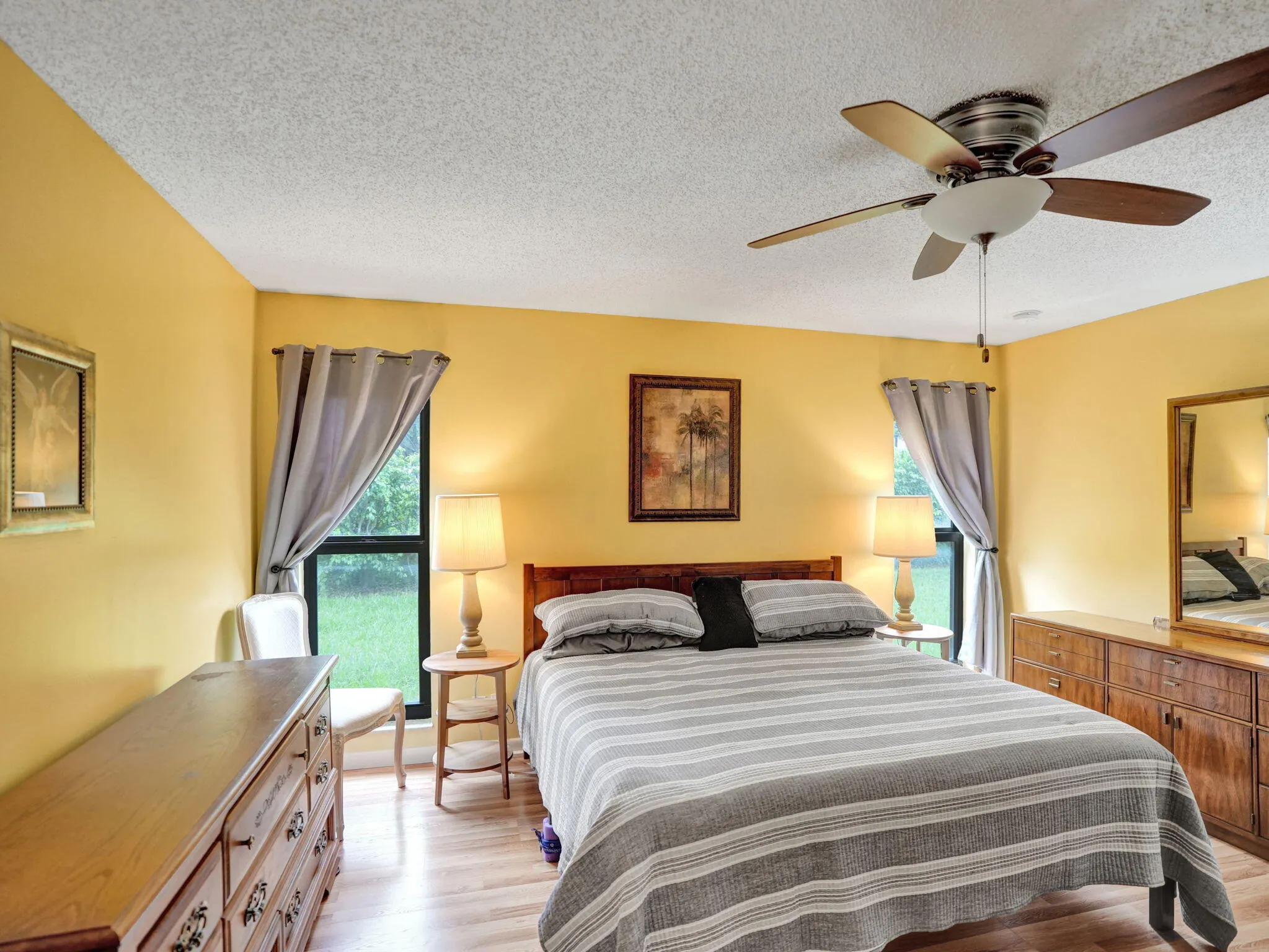 2085 SW 15th Place
