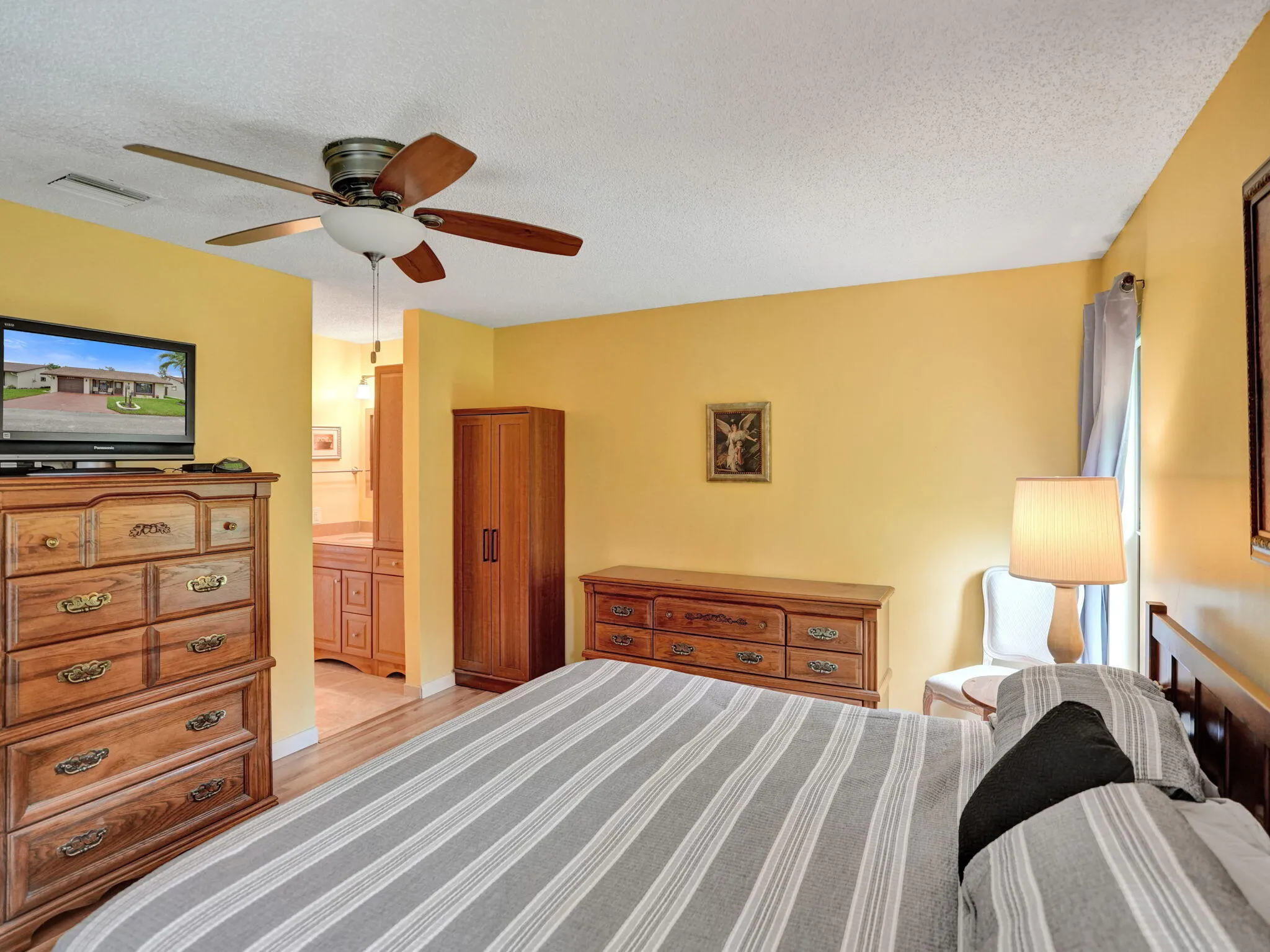 2085 SW 15th Place