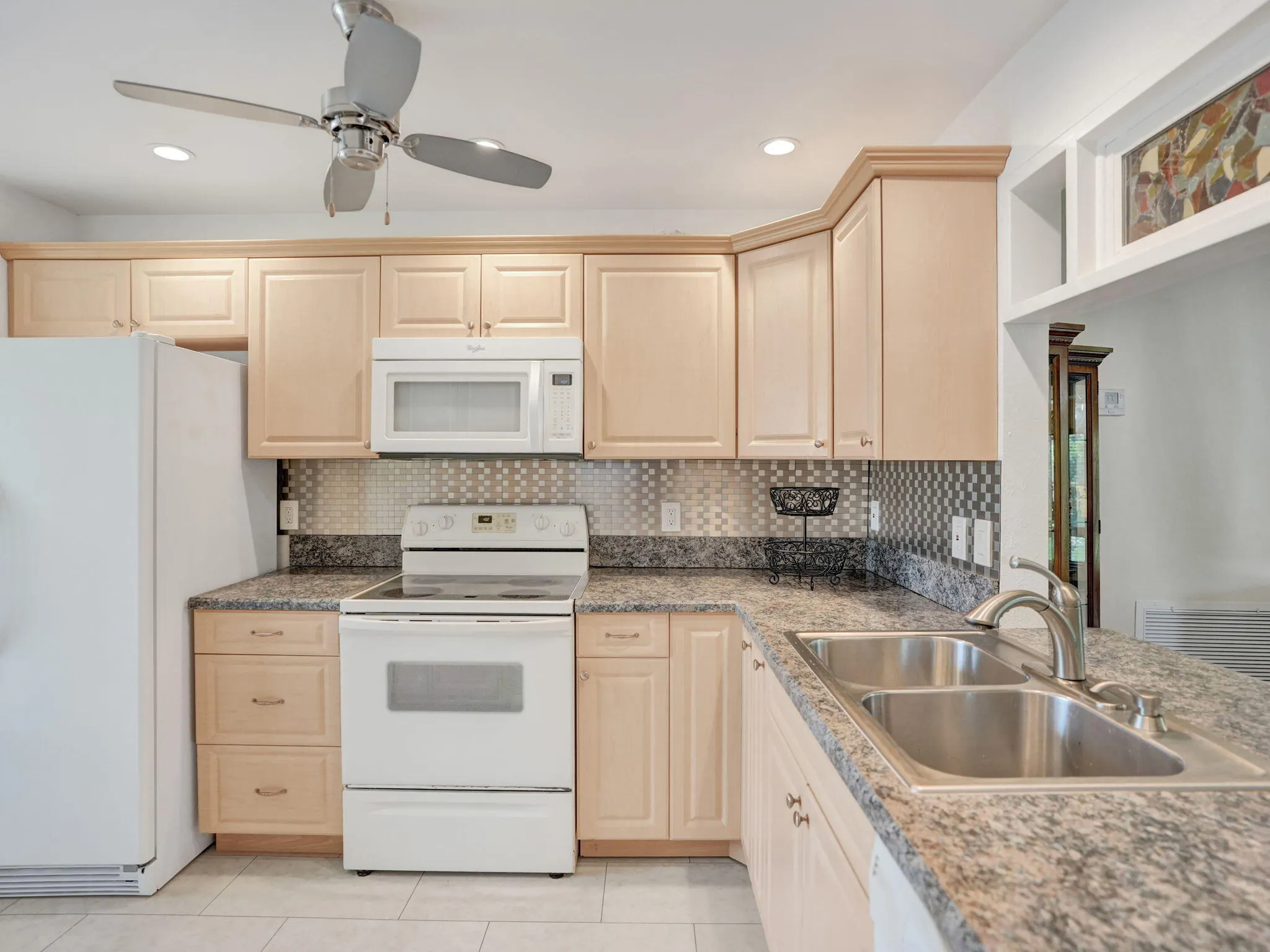 2085 SW 15th Place
