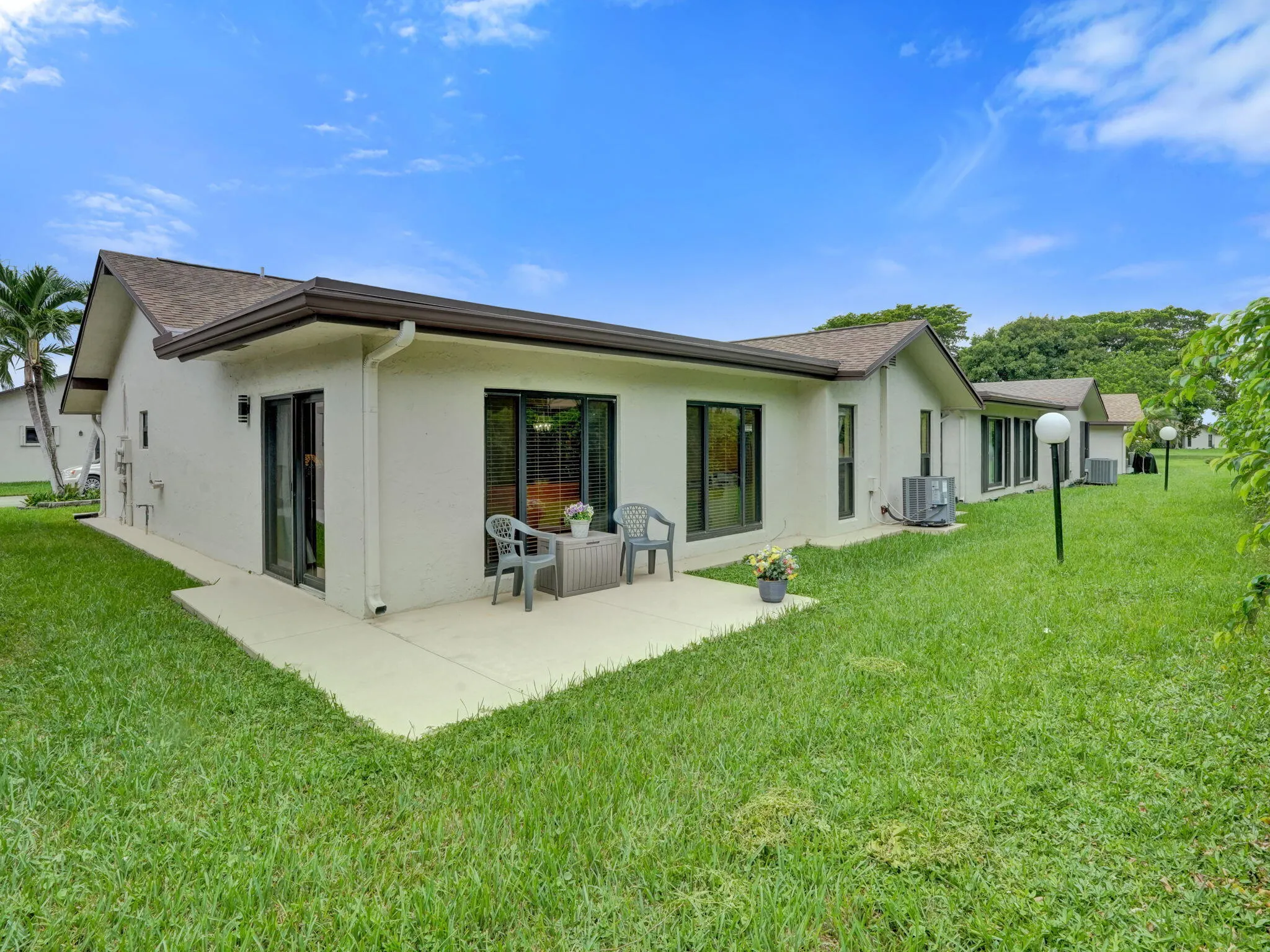 2085 SW 15th Place