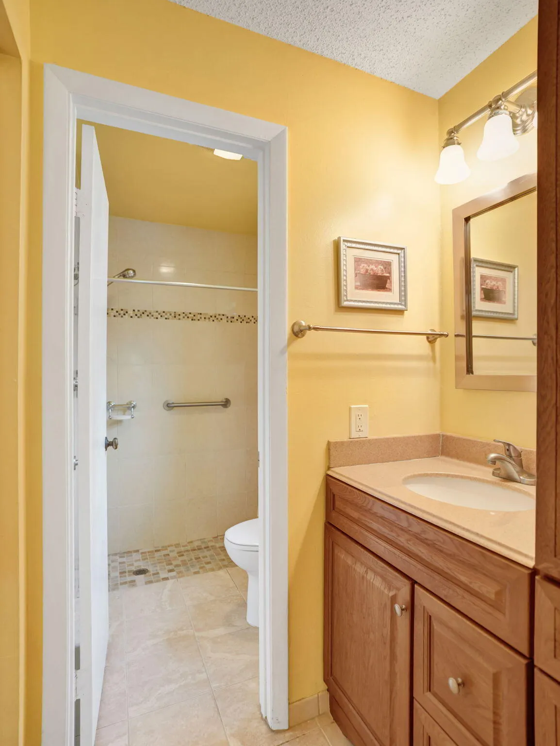2085 SW 15th Place