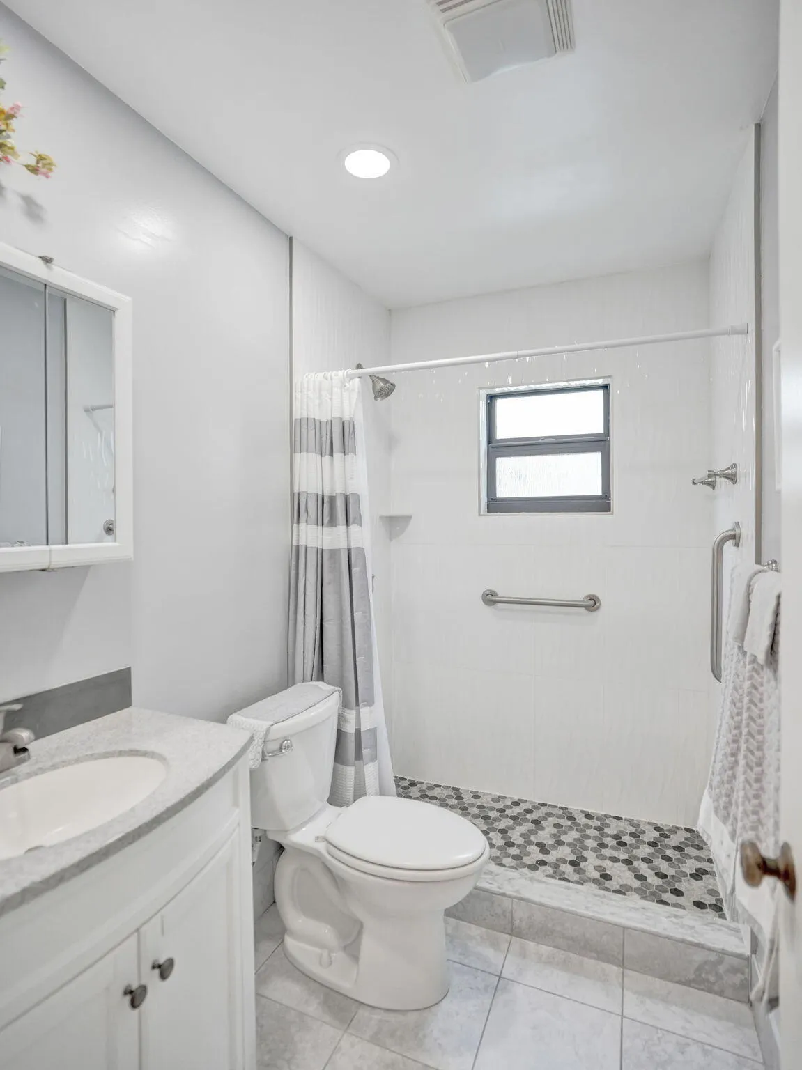 2085 SW 15th Place