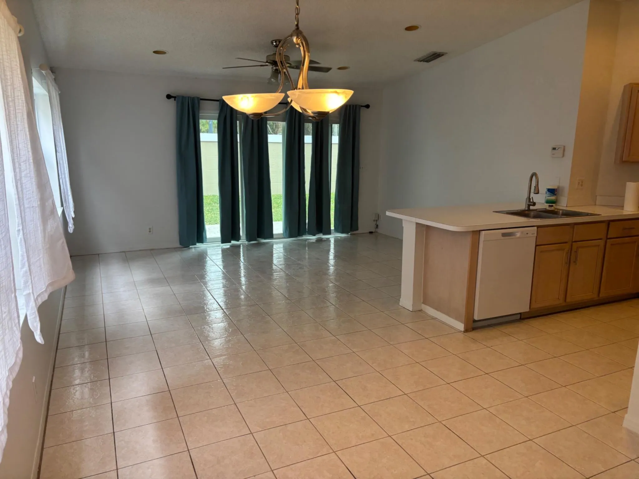 4262 NW 1ST Place