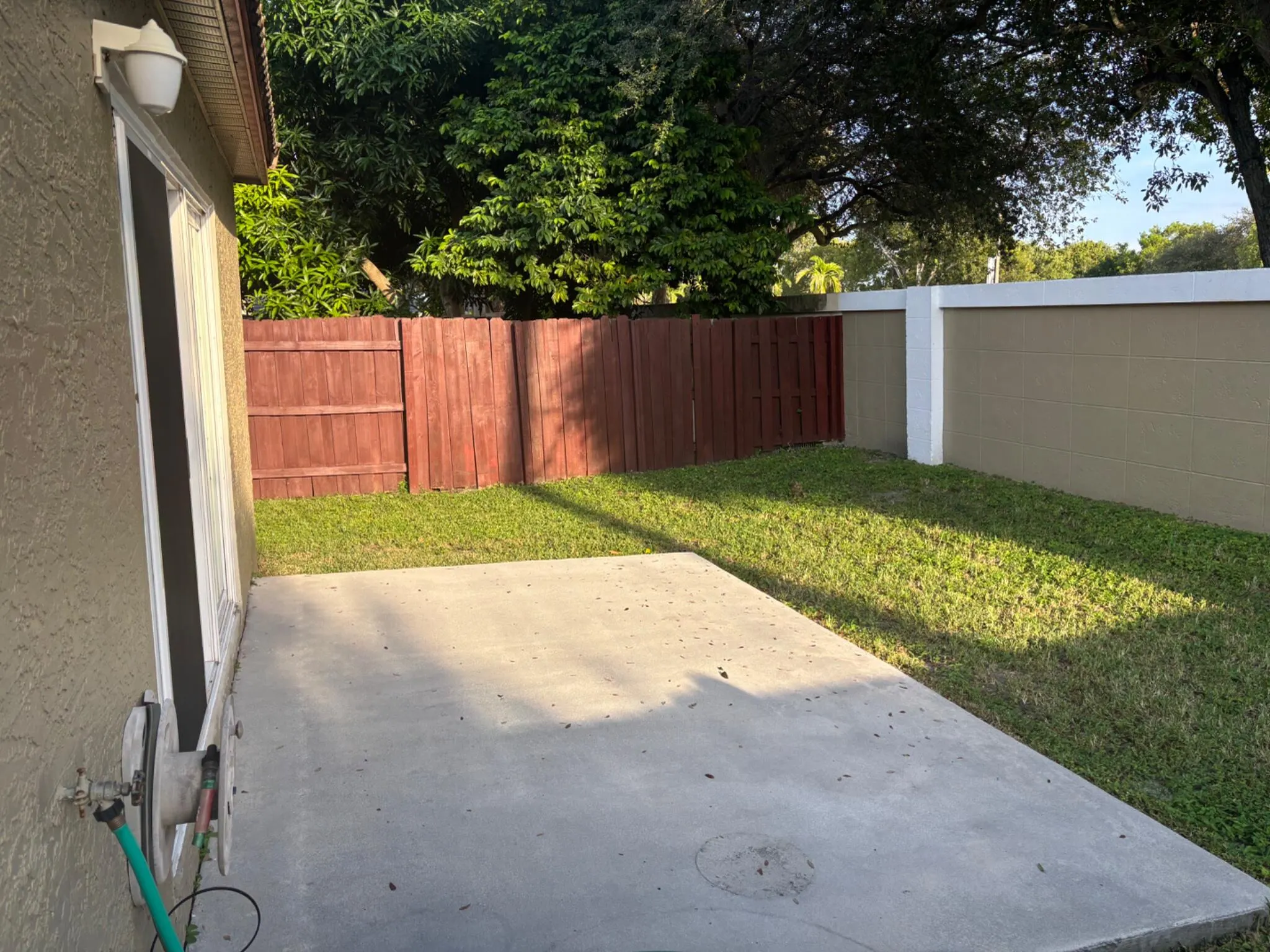 4262 NW 1ST Place
