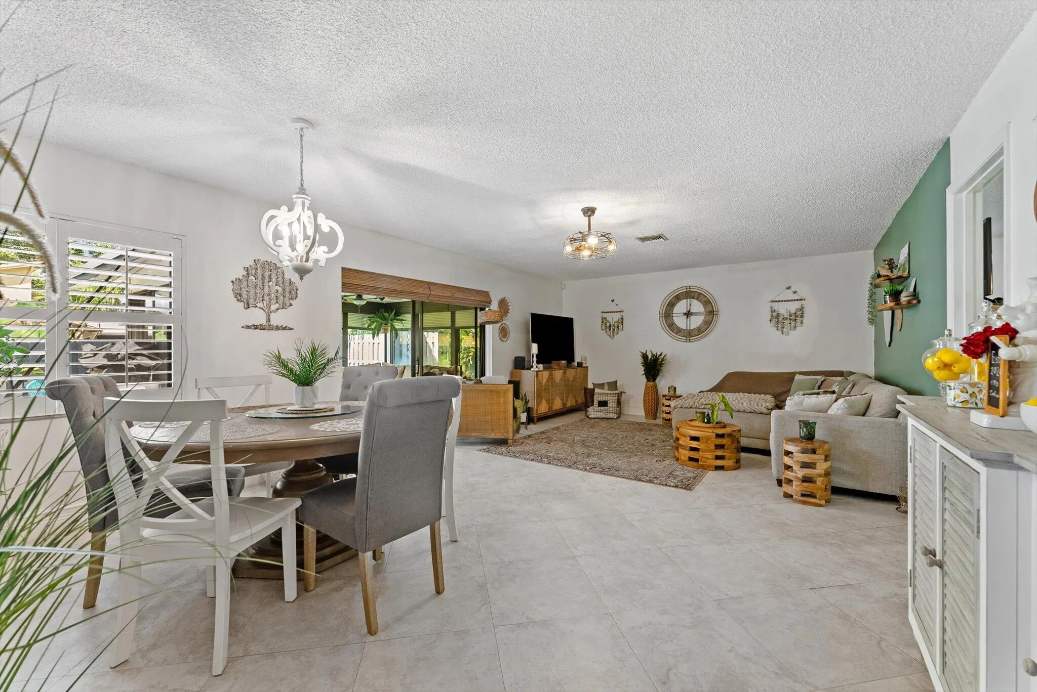 819 NW 25th Avenue