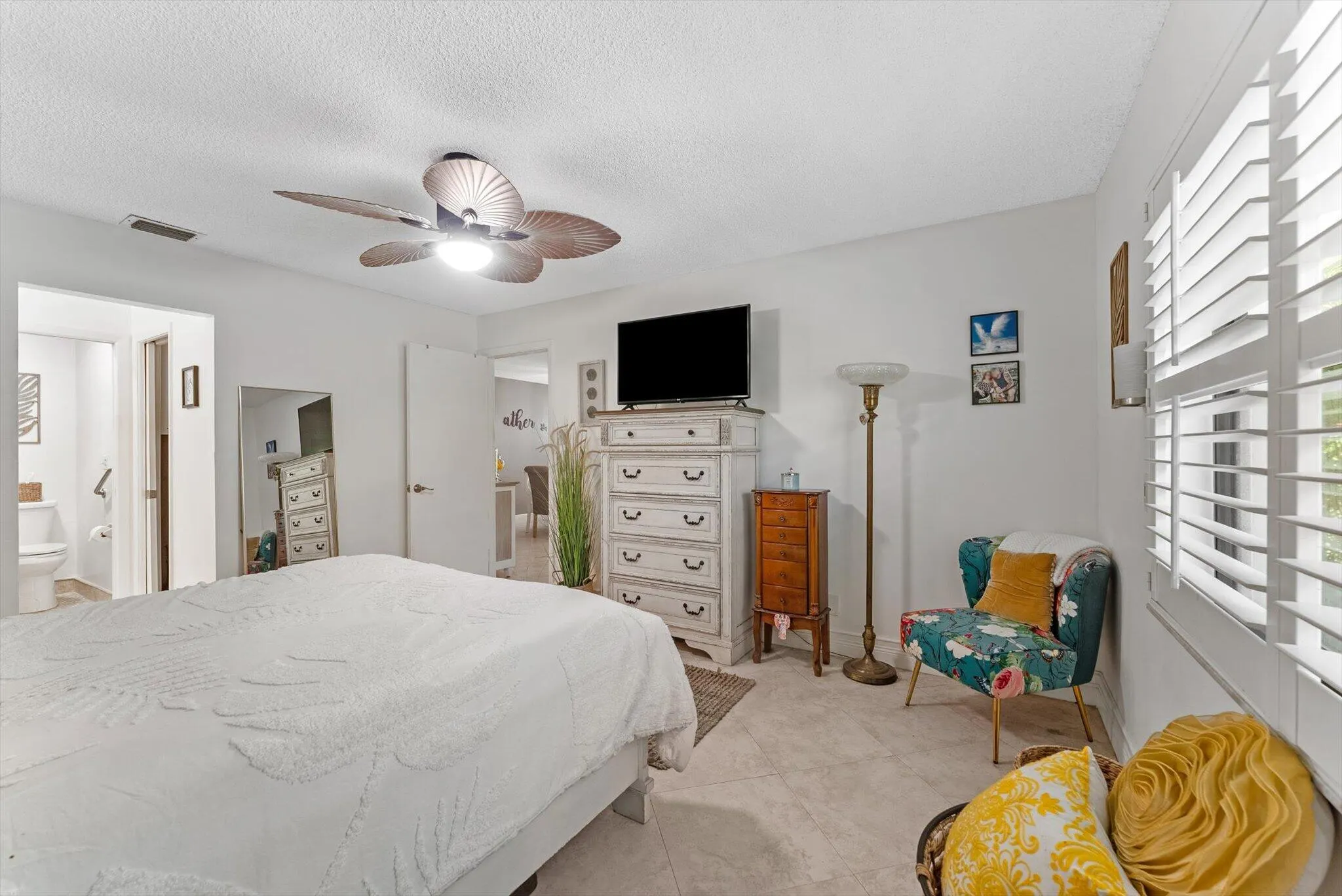 819 NW 25th Avenue