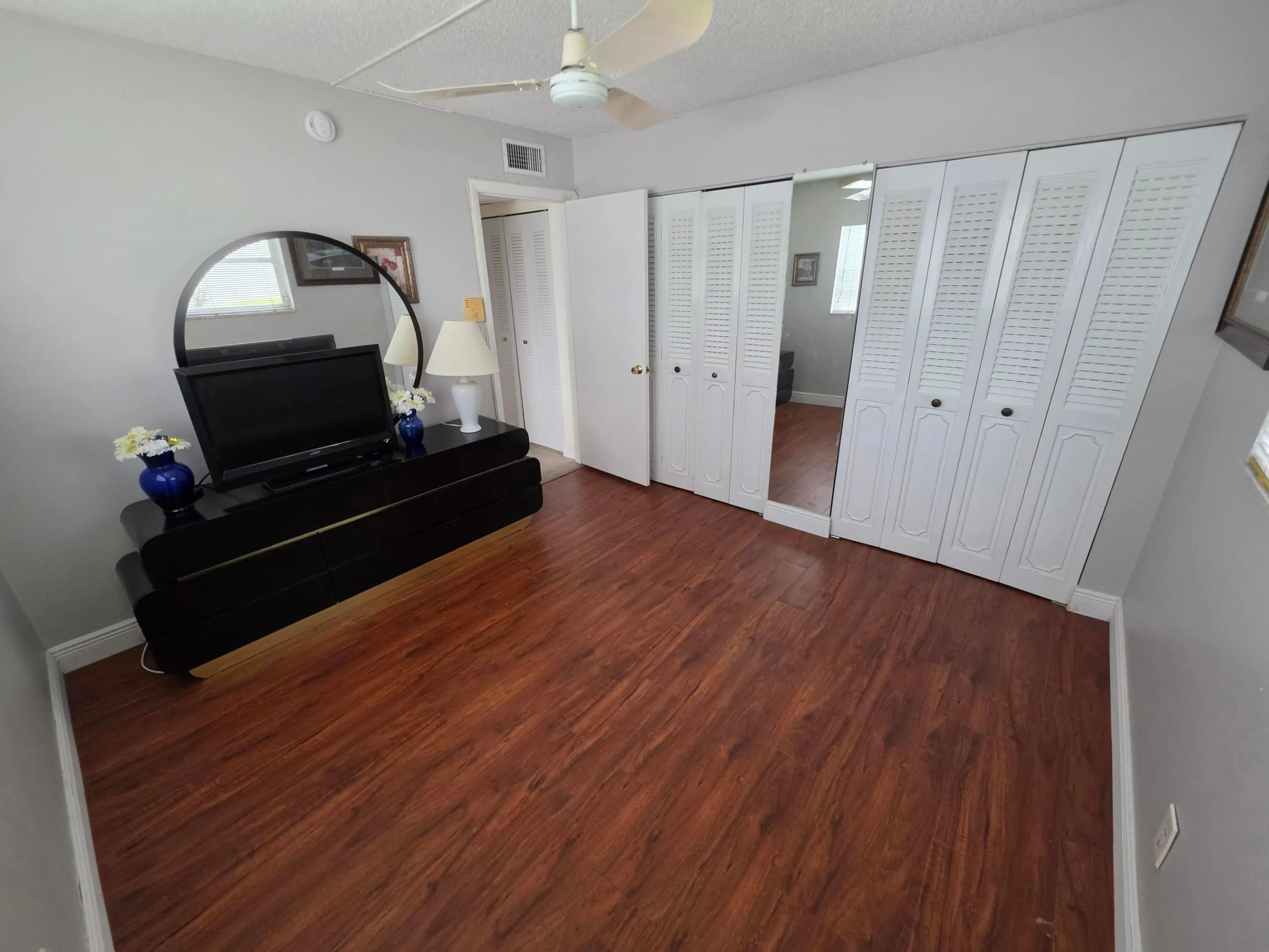 7847 Golf Cir Drive ##101