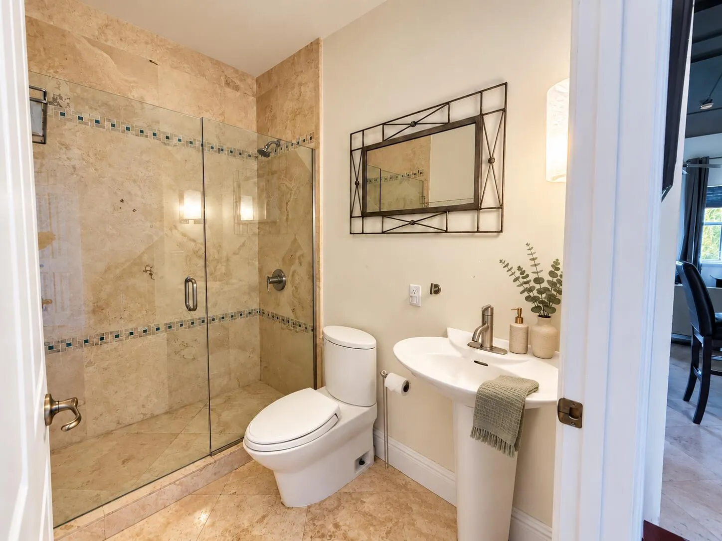 301 W Atlantic Avenue #L10