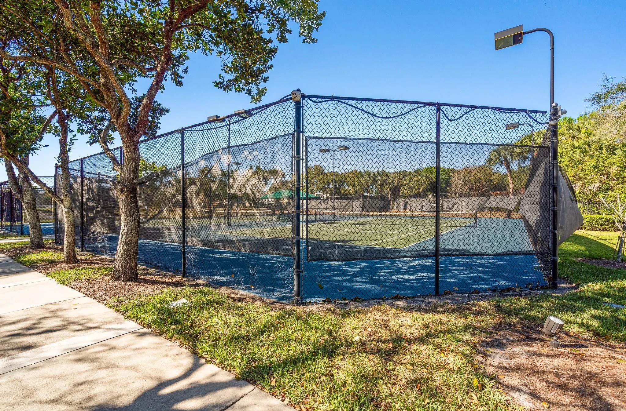 10633 OLD HAMMOCK Way