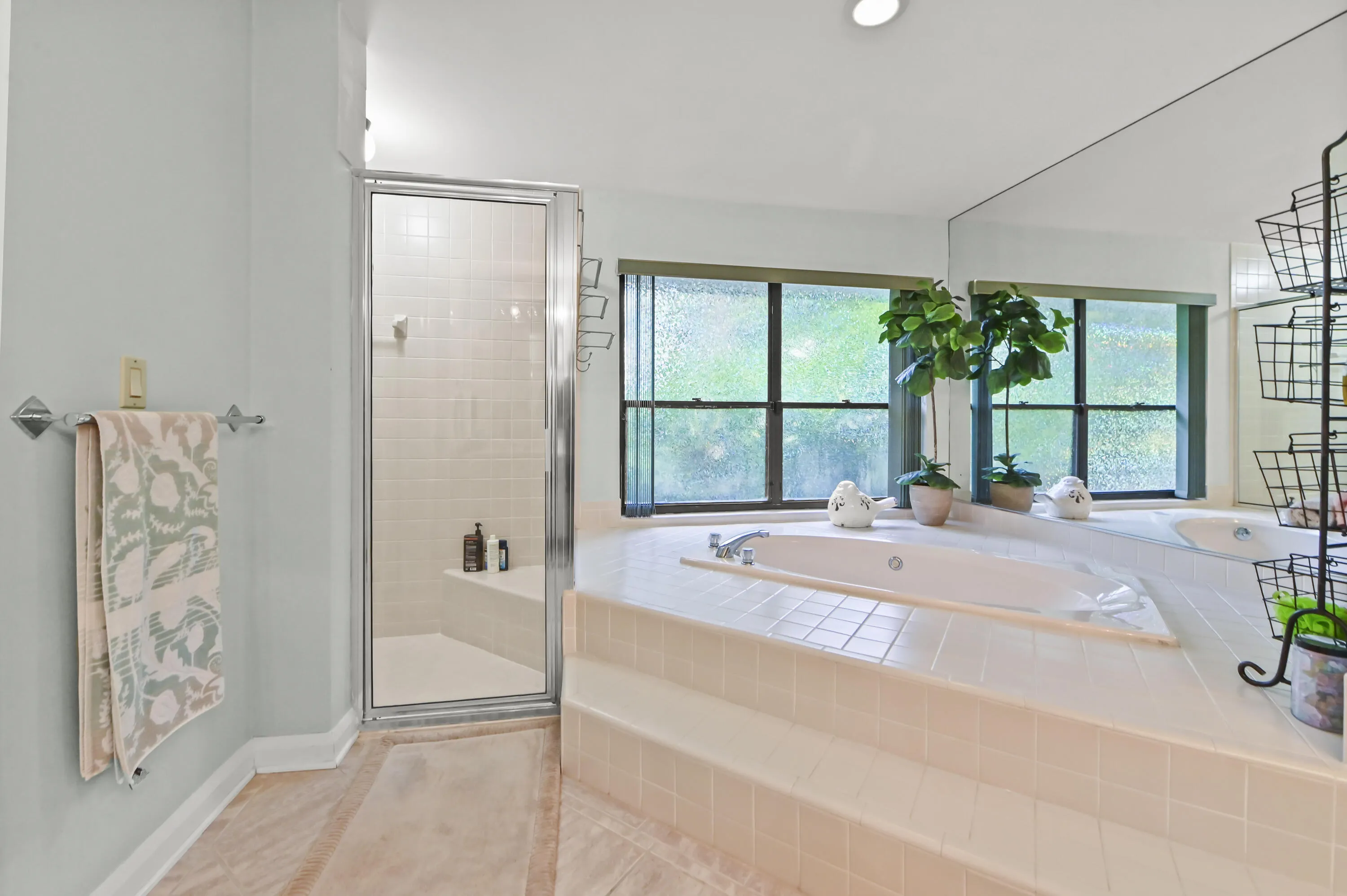 13885 Greentree Trail
