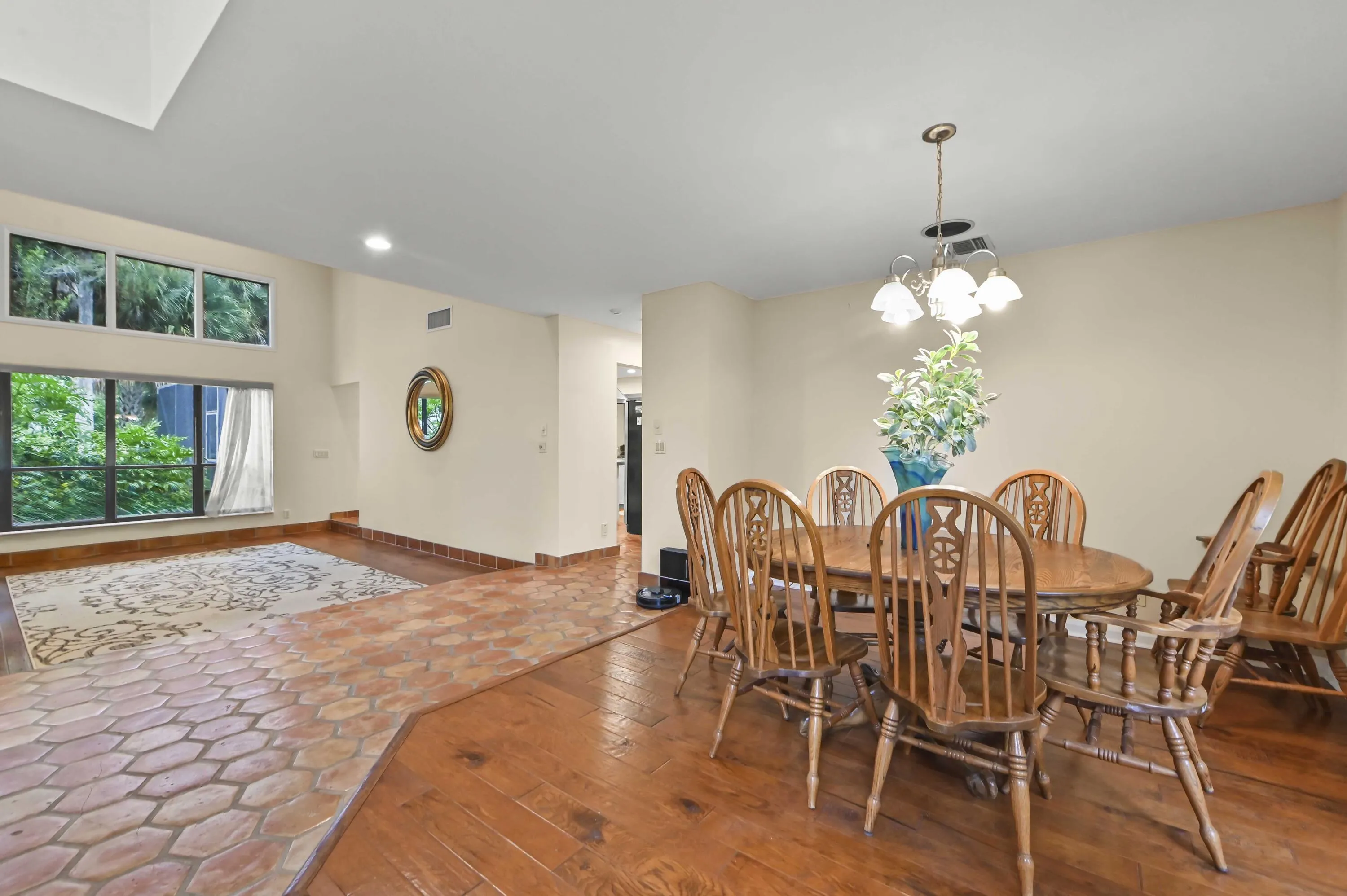 13885 Greentree Trail