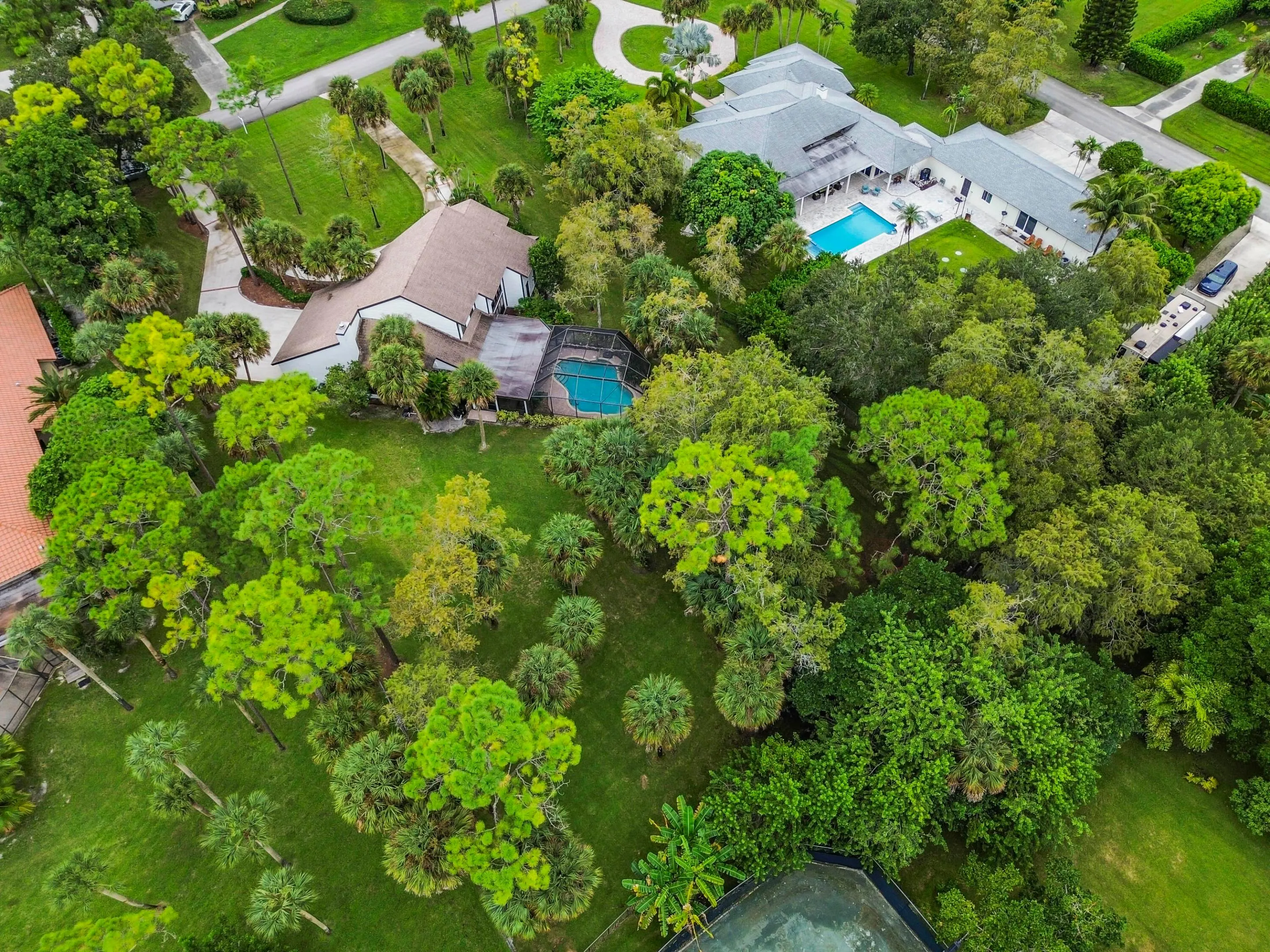 13885 Greentree Trail