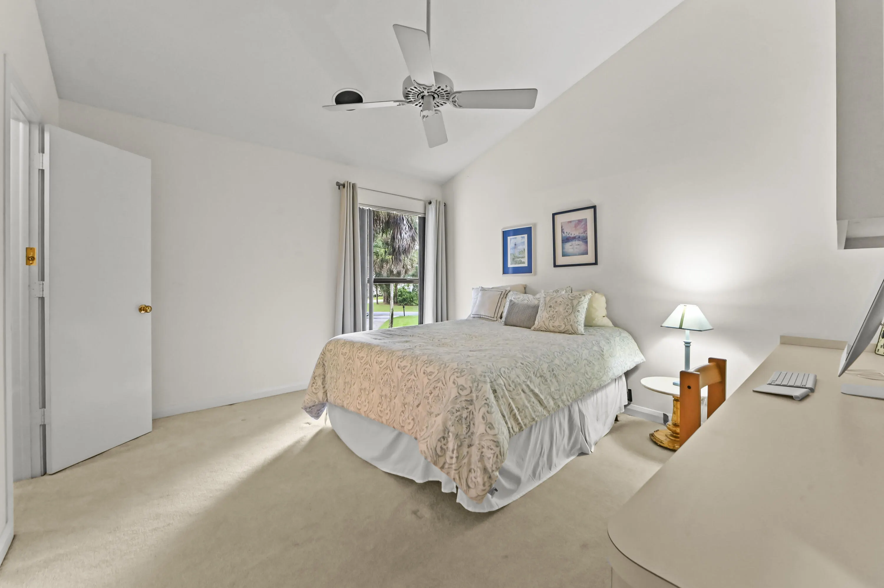 13885 Greentree Trail