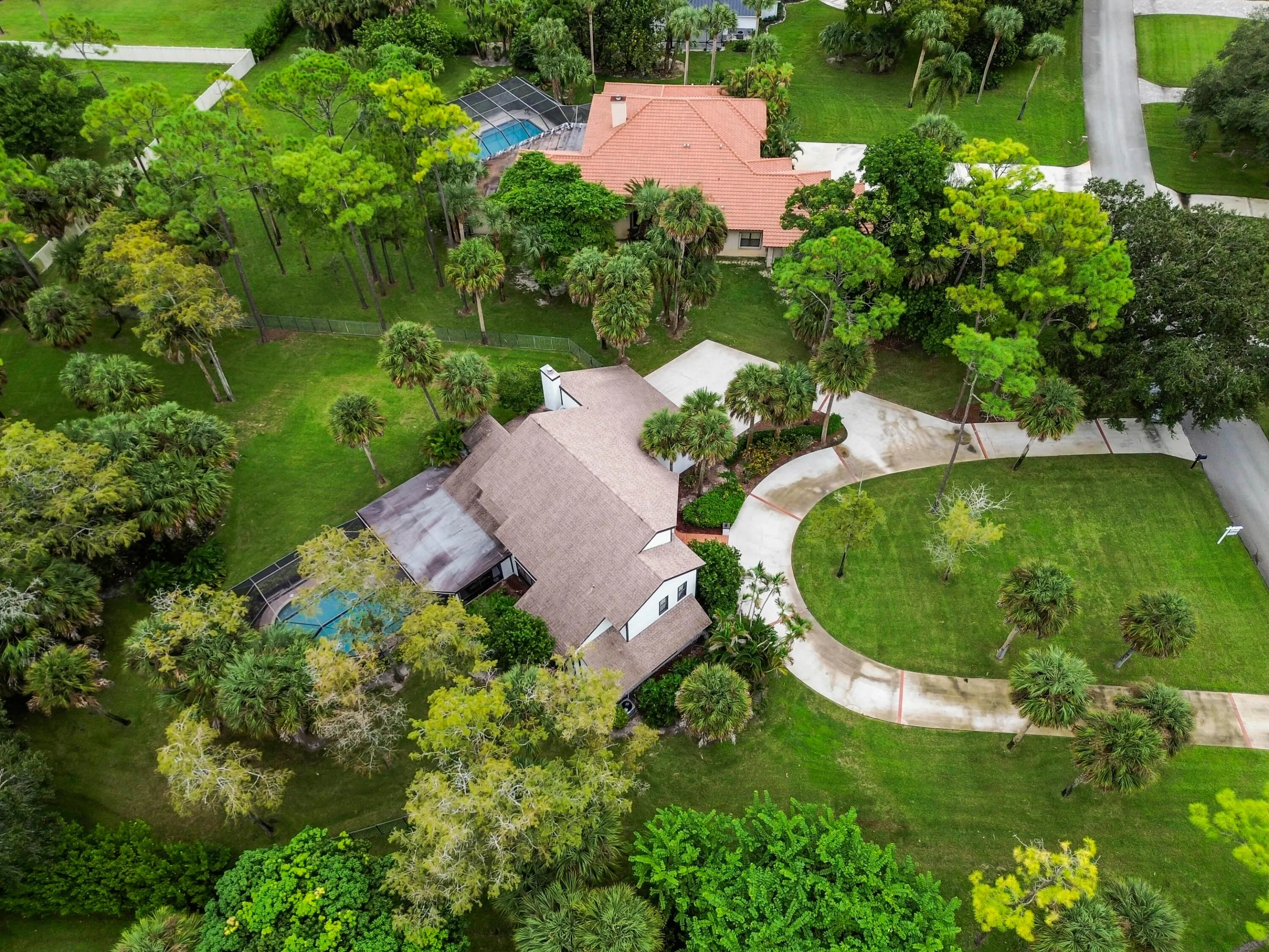 13885 Greentree Trail
