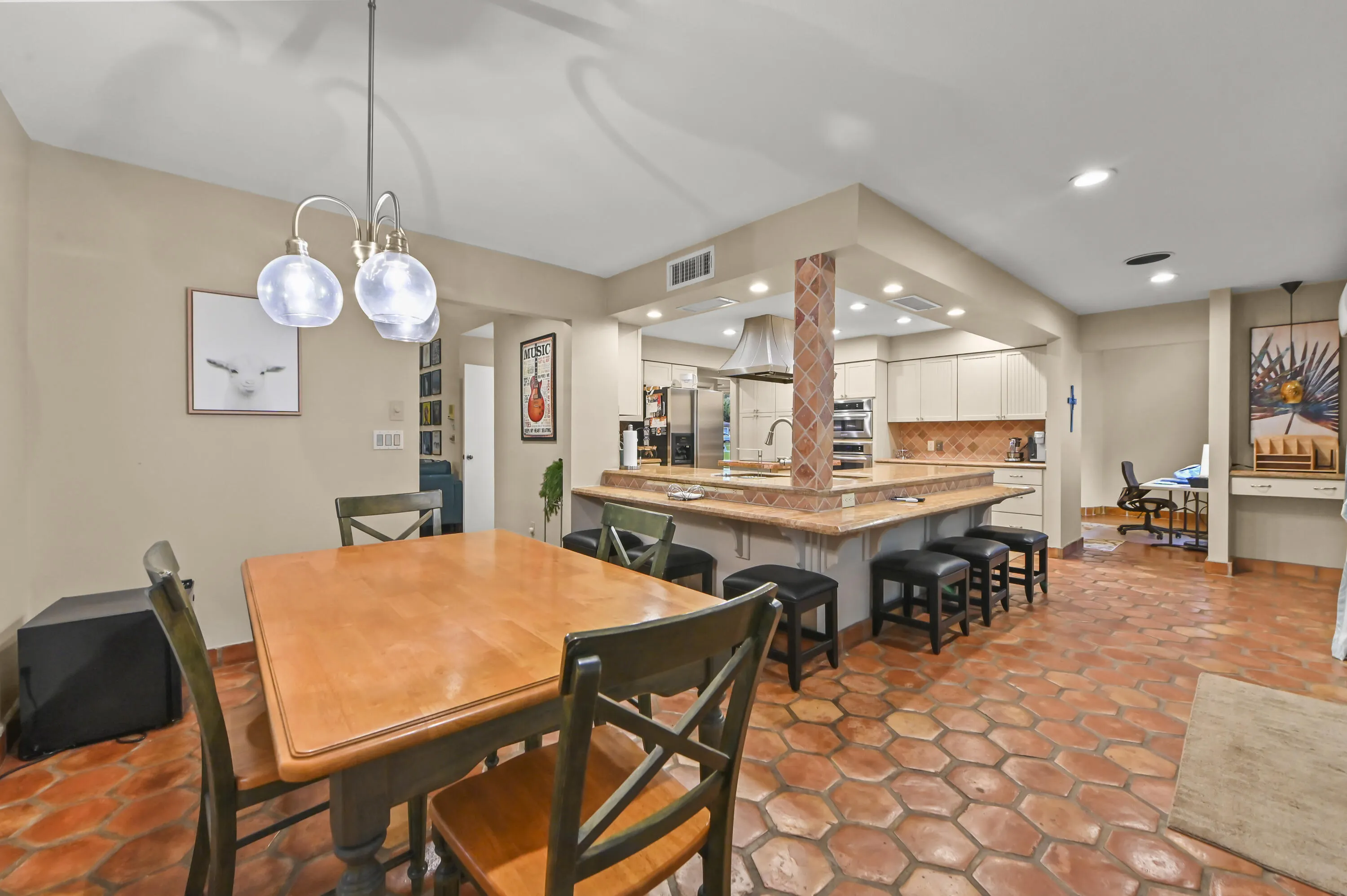 13885 Greentree Trail