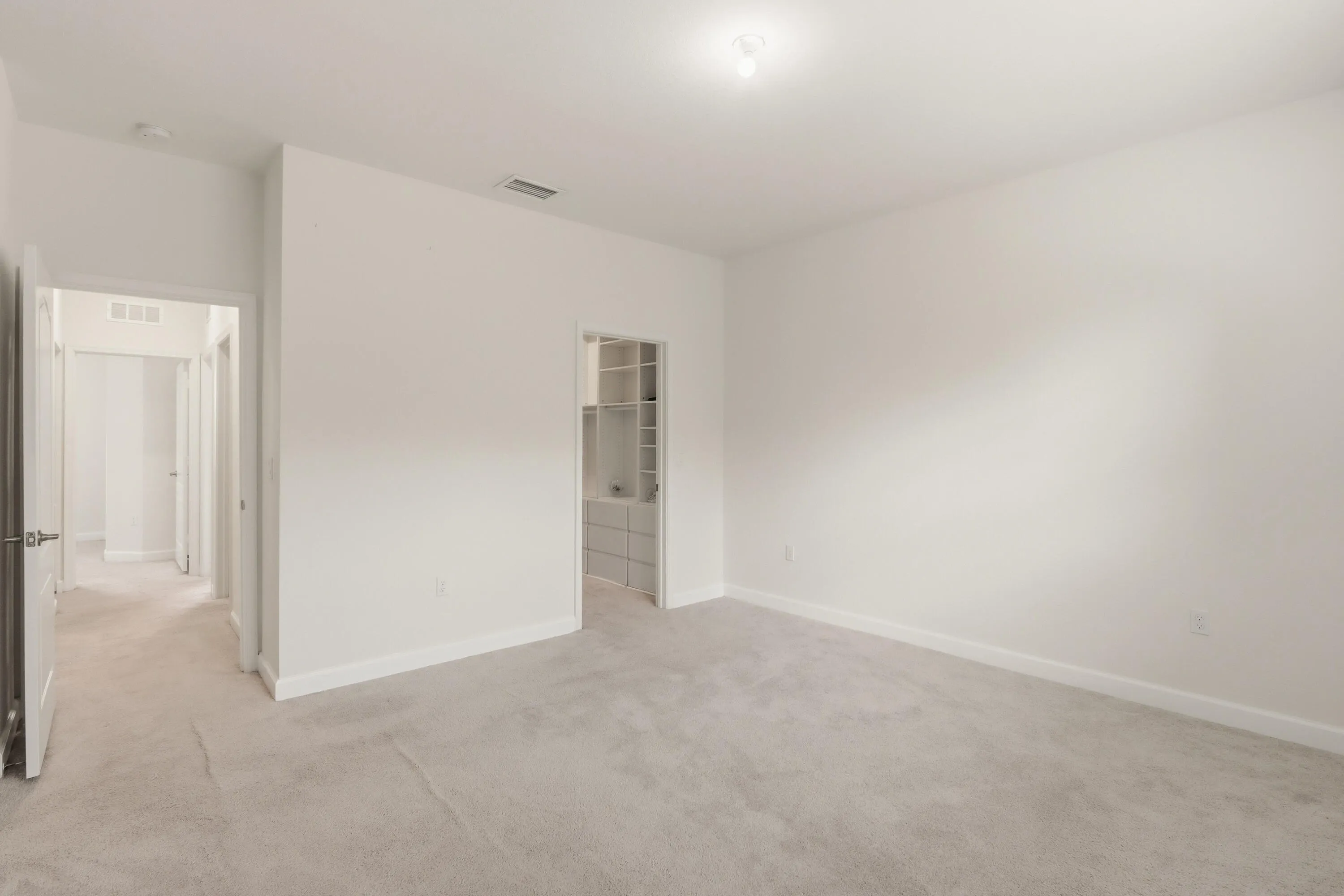10021 W Villa Circle