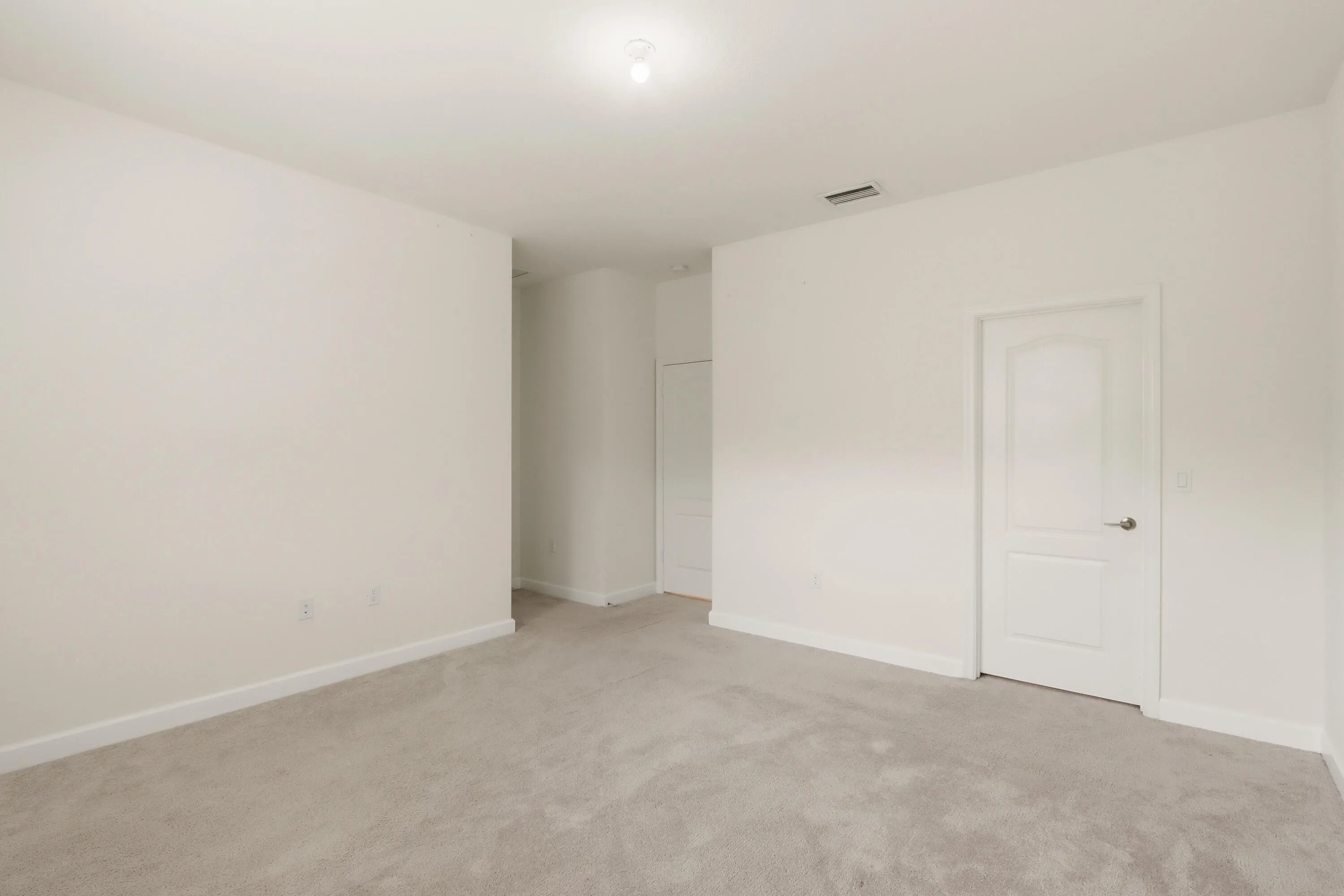 10021 W Villa Circle