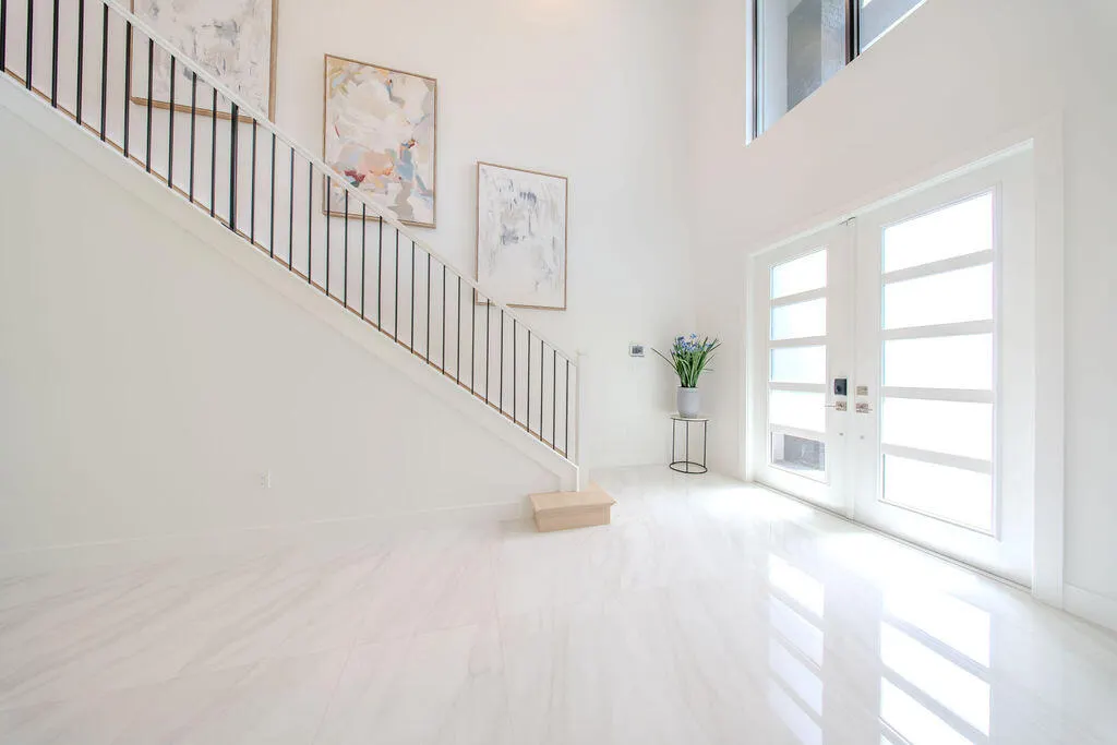 9515 ROYAL WOODS Manor