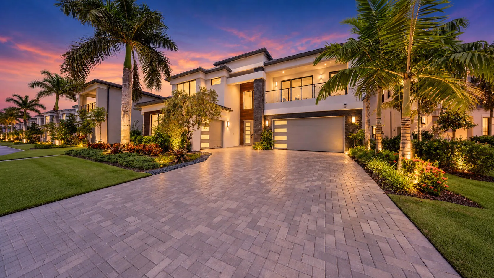 9515 ROYAL WOODS Manor