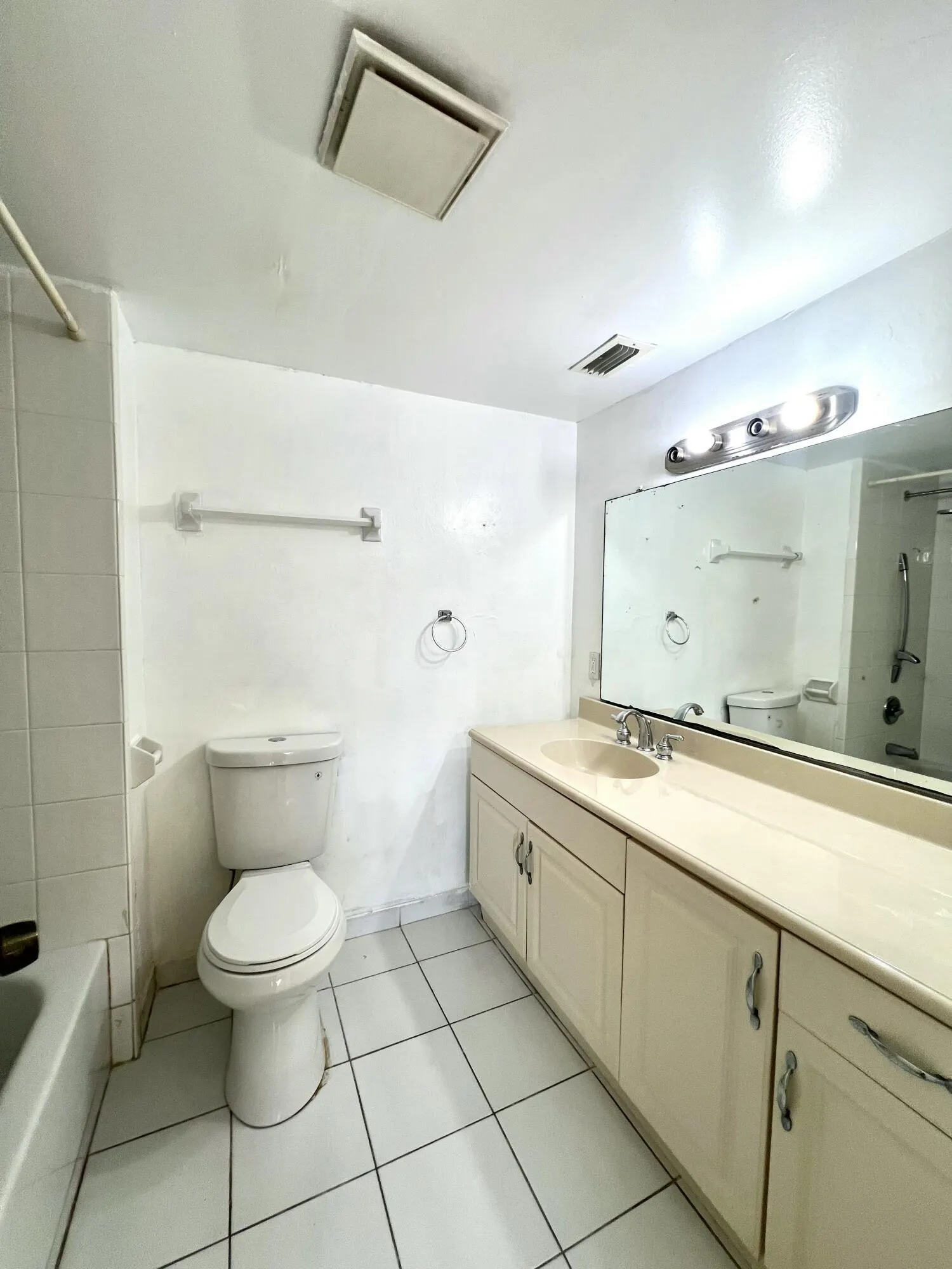 611 S STATE ROAD 7 #1B