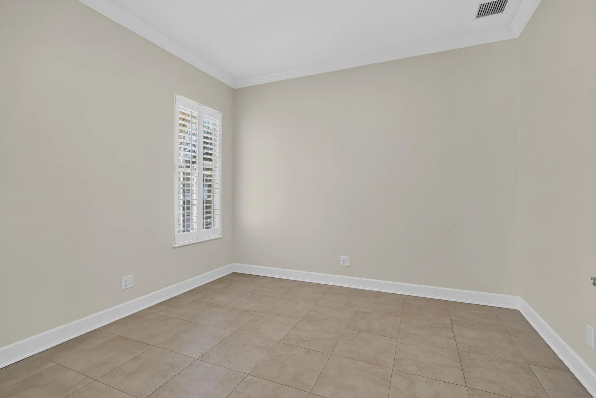 8187 XANTHUS Lane