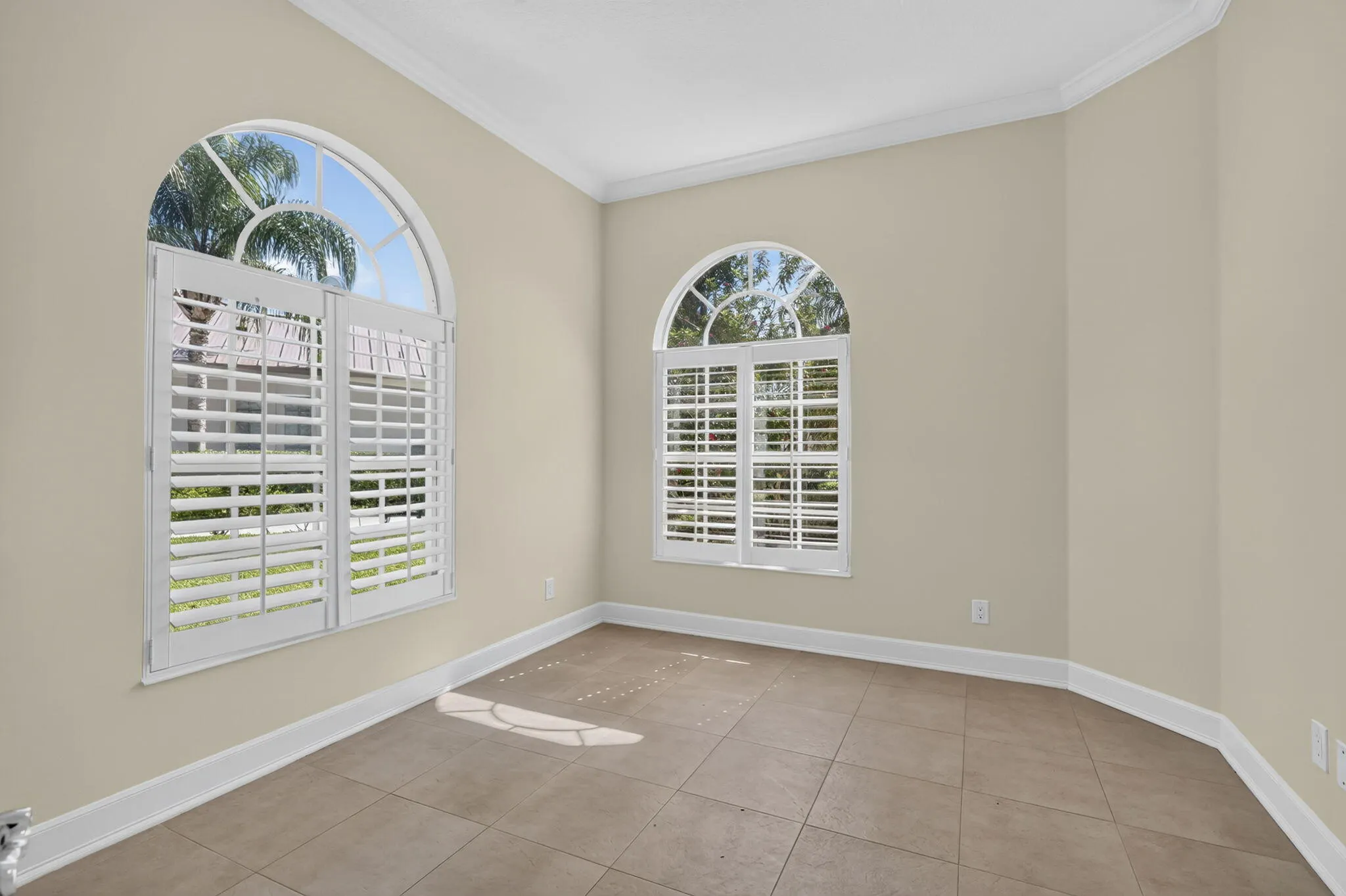 8187 XANTHUS Lane