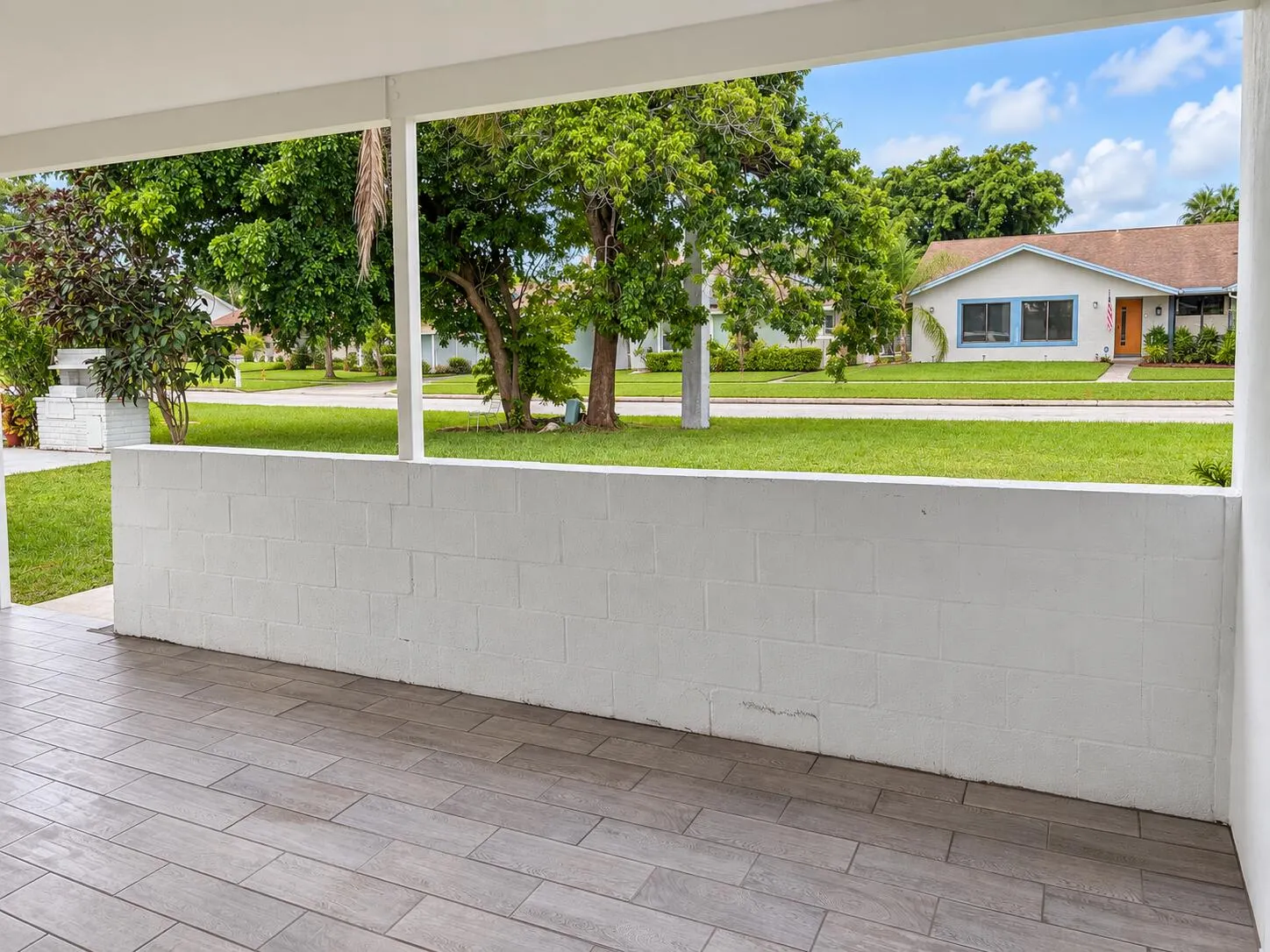6985 NW 17TH Court