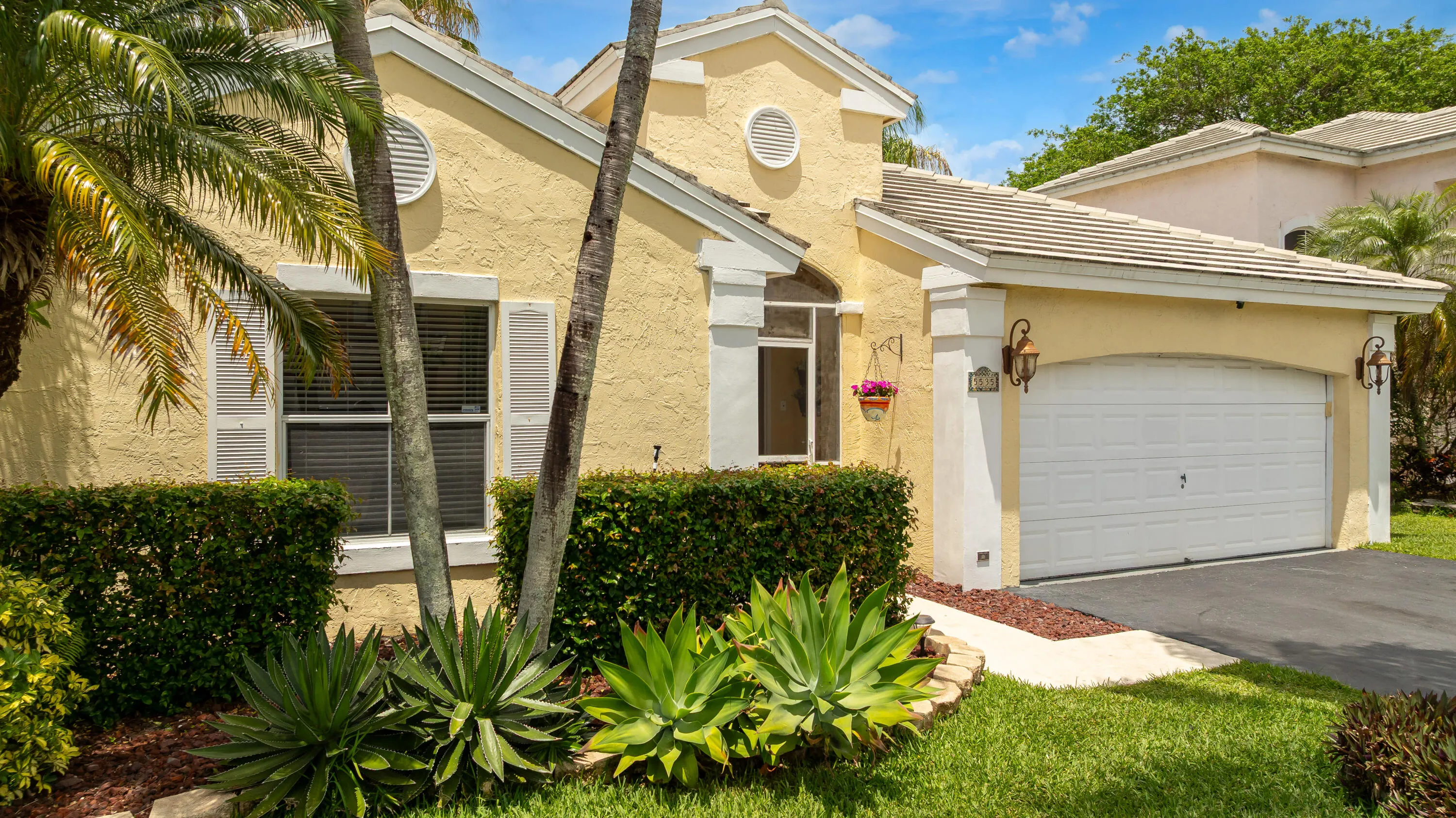 5535 NW 54TH Circle