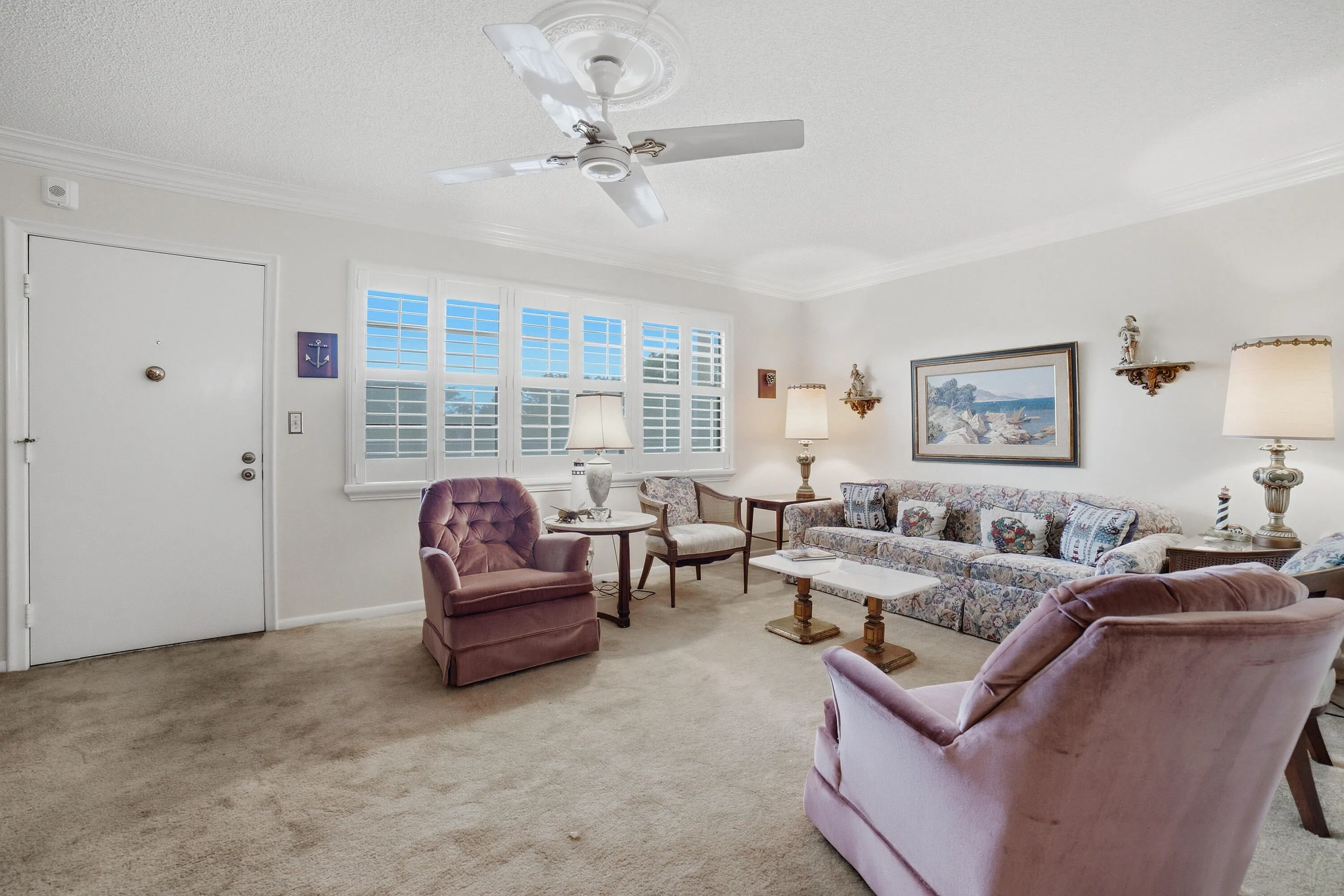 2905 Victoria Place #J3
